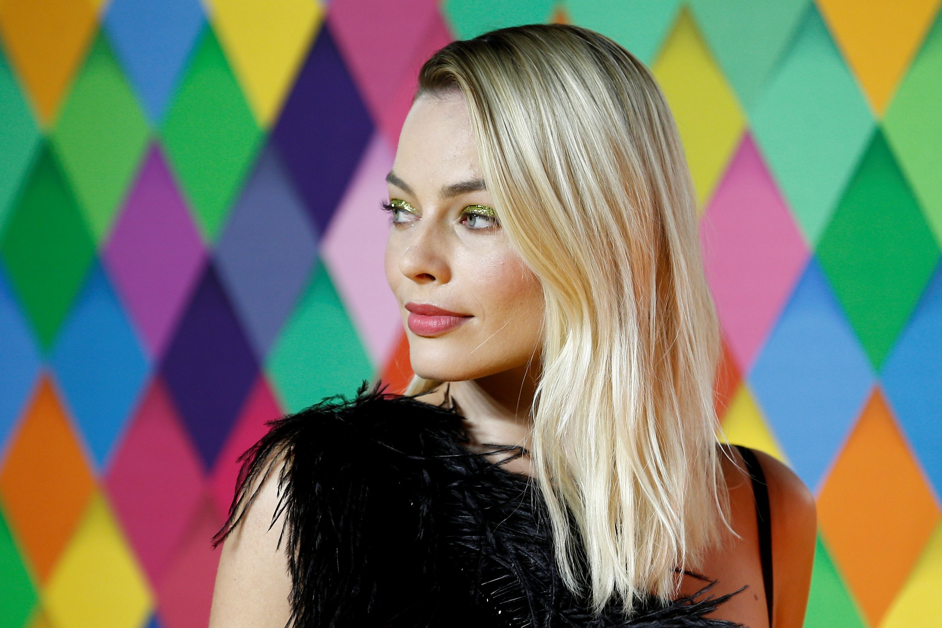 976981 Protetores de tela e papéis de parede Margot Robbie em seu telefone. Baixe  fotos gratuitamente