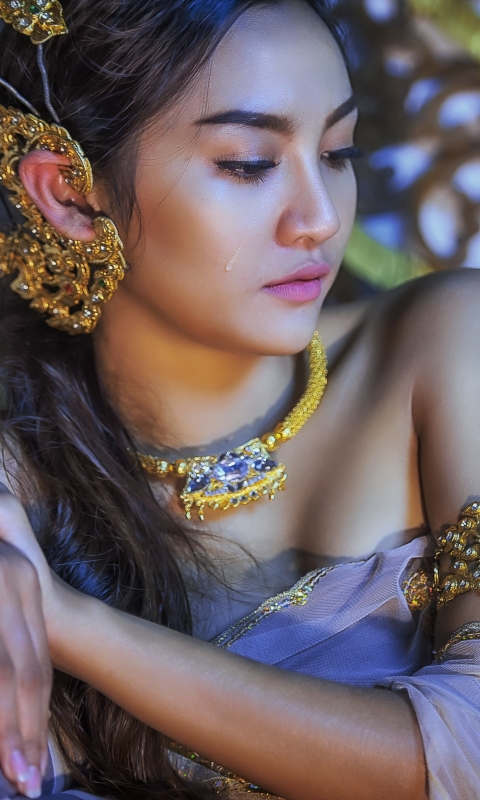 Download mobile wallpaper Jewelry, Model, Women, Earrings, Necklace, Asian, Thai for free.
