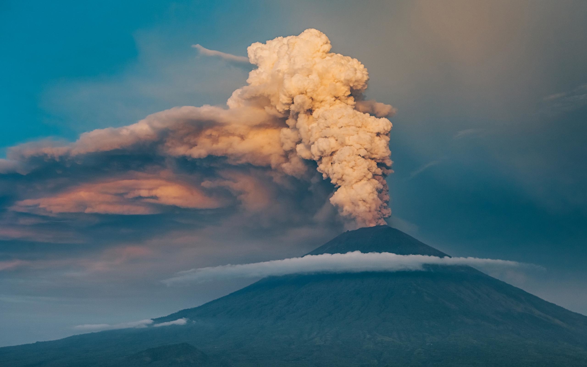 Free download wallpaper Landscape, Mountain, Earth, Volcano, Volcanoes on your PC desktop