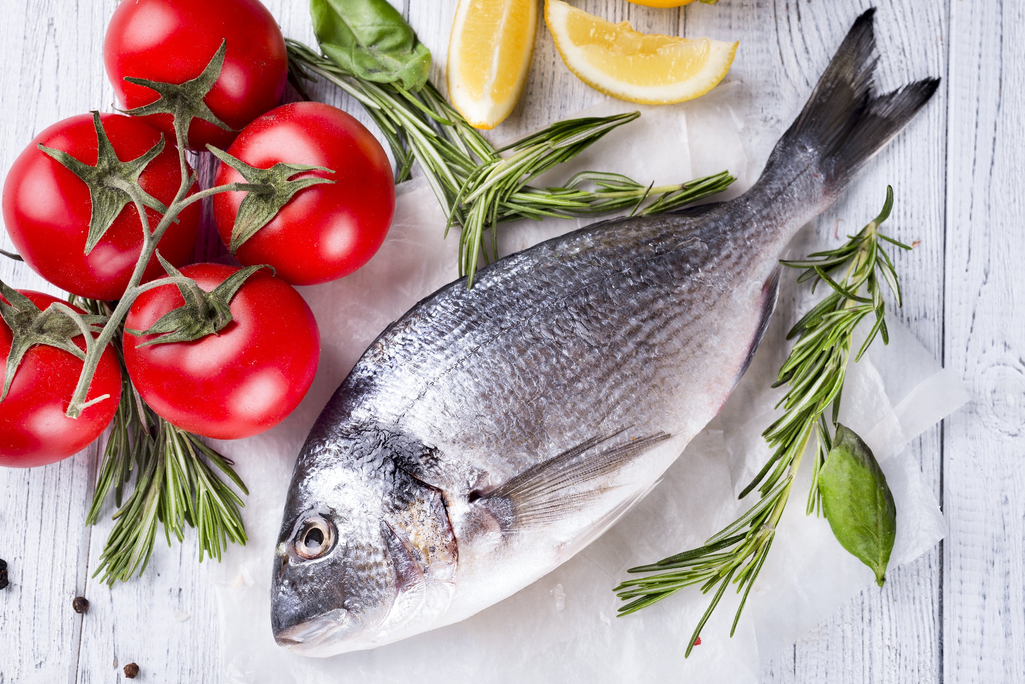 Free download wallpaper Food, Still Life, Lemon, Fish, Tomato, Seafood on your PC desktop