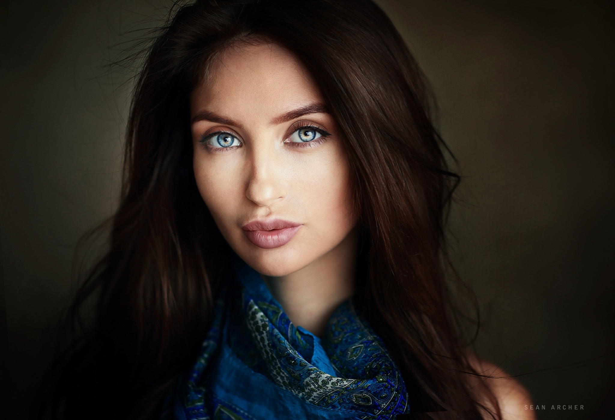 Free download wallpaper Face, Brunette, Model, Women, Blue Eyes on your PC desktop