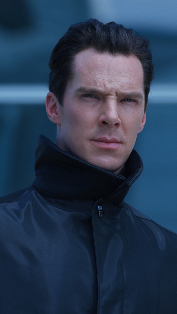 Download mobile wallpaper Star Trek, Benedict Cumberbatch, Movie, Star Trek Into Darkness for free.