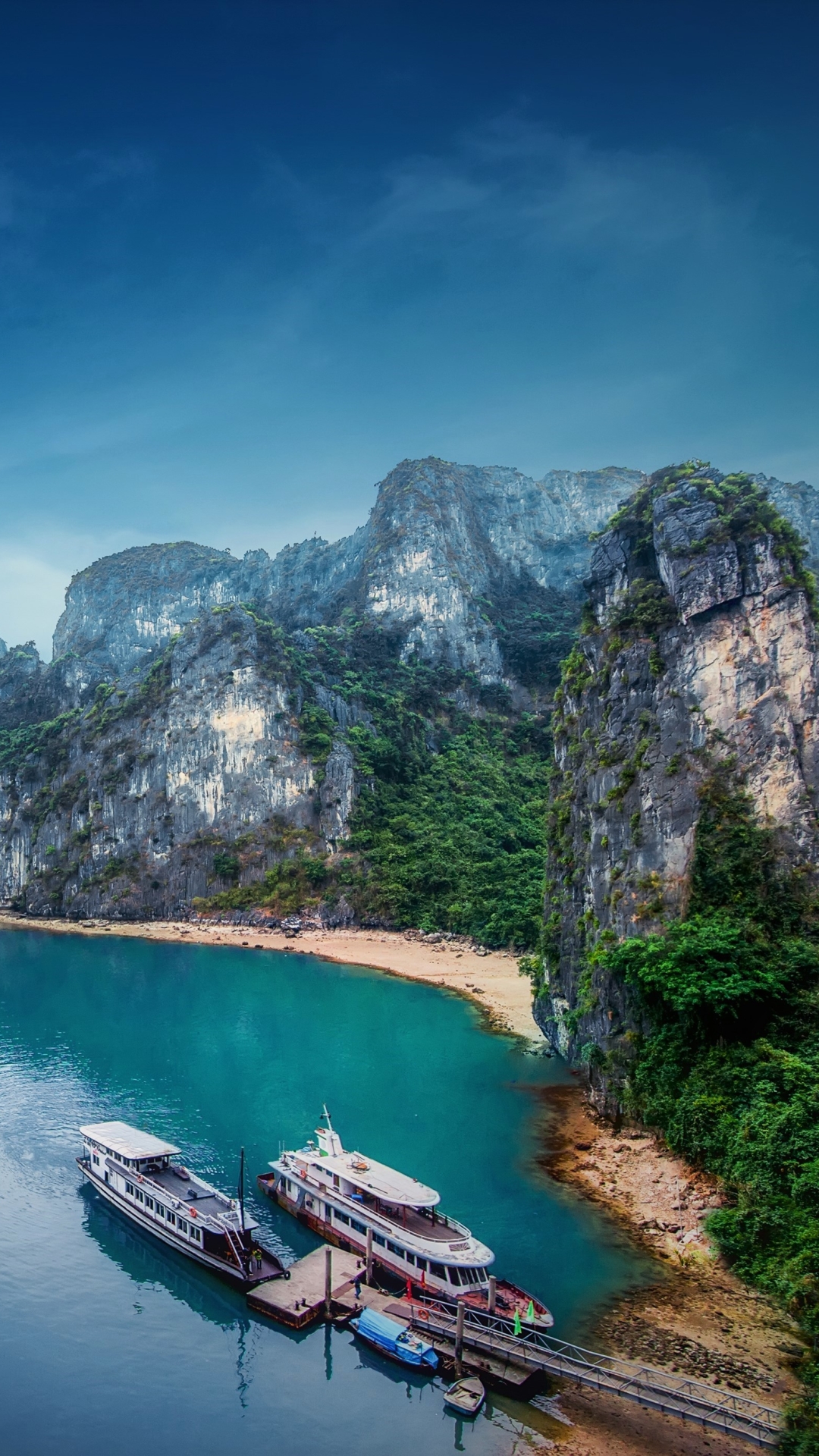 1306690 descargar fondo de pantalla fotografía, la bahía de halong, vietnam, barco, montaña: protectores de pantalla e imágenes gratis
