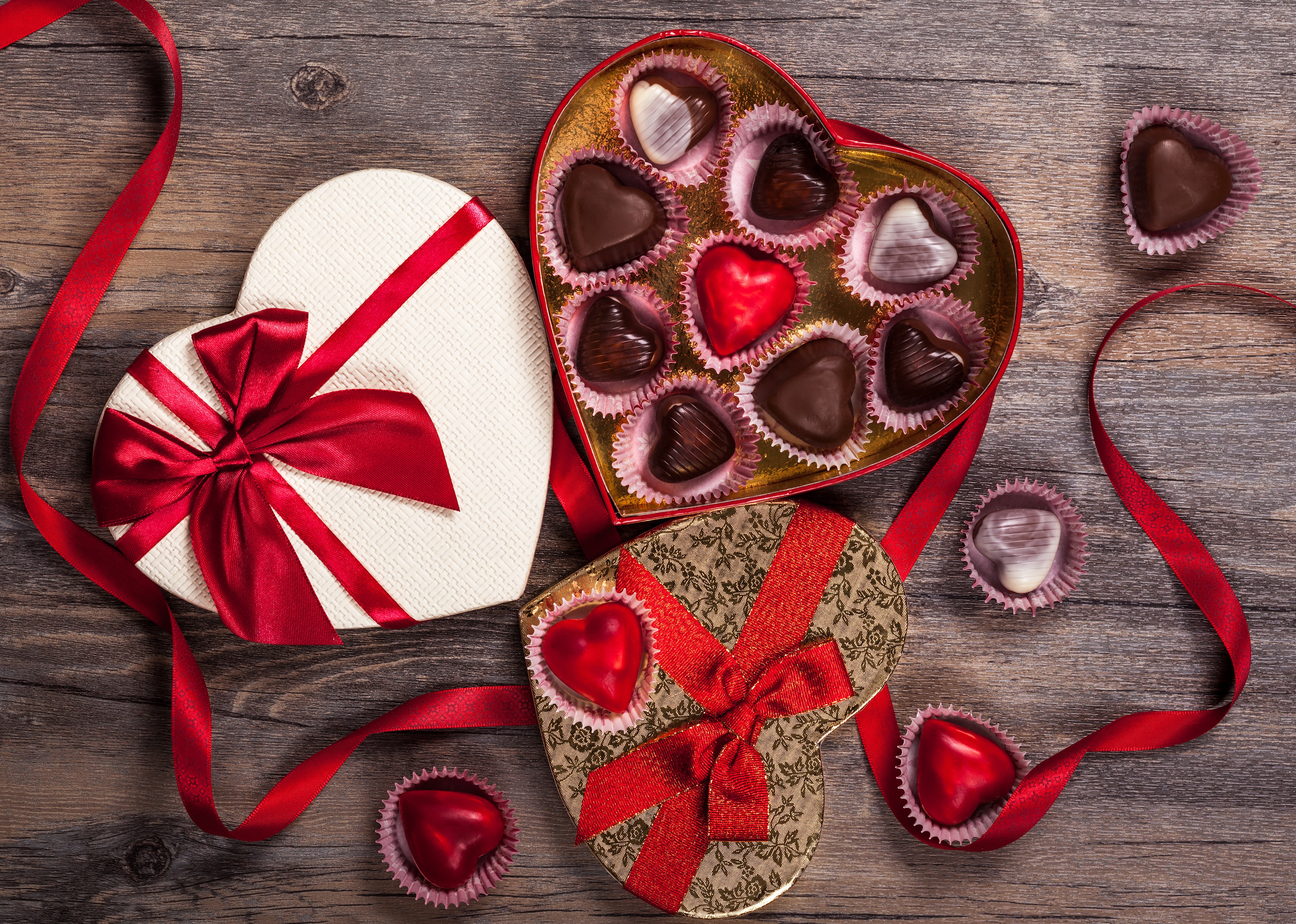 Téléchargez des papiers peints mobile Chocolat, Amour, Saint Valentin, Vacances, Cadeau, Ruban, En Forme De Coeur gratuitement.