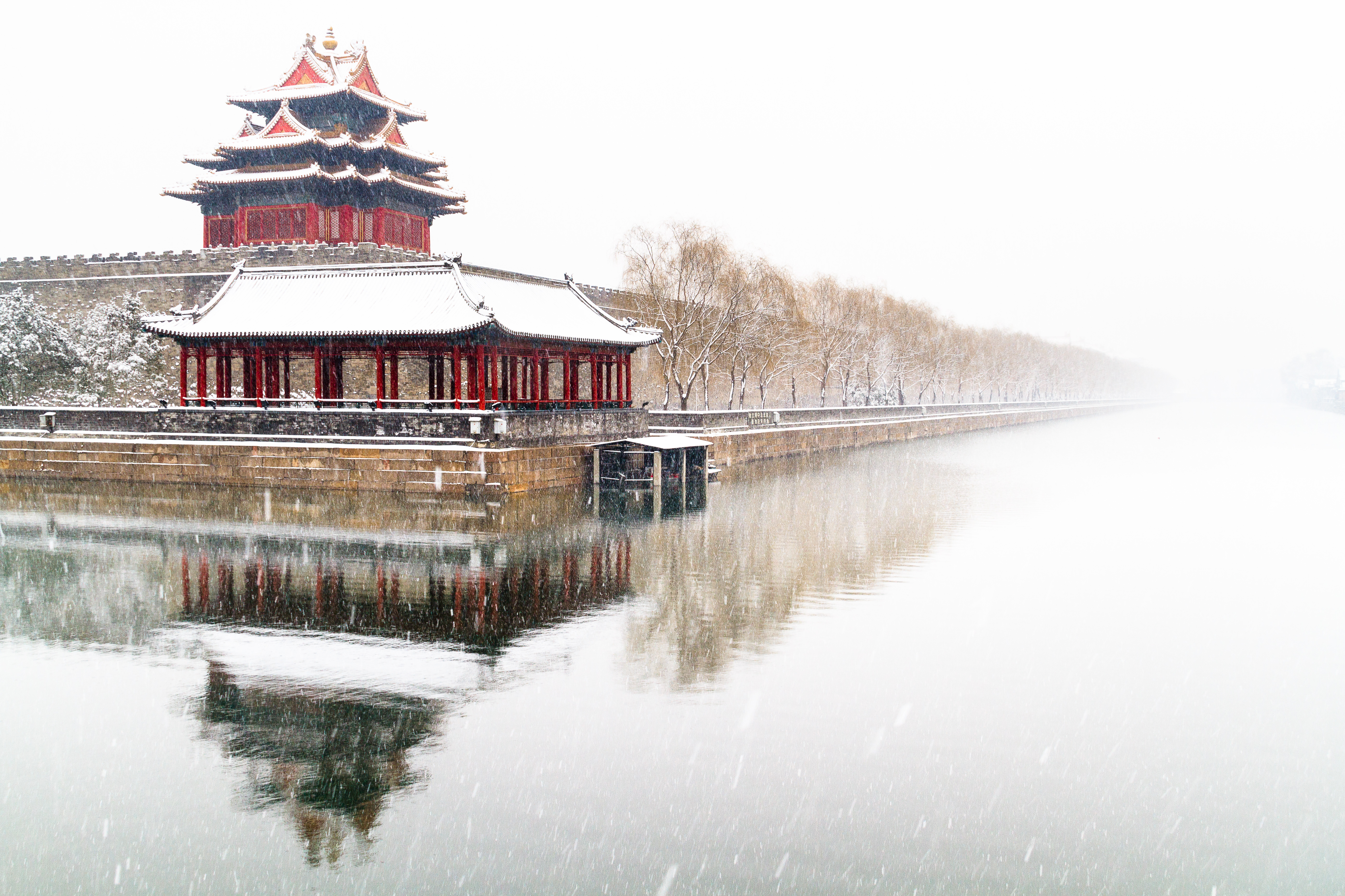 1525459 descargar imagen hecho por el hombre, ciudad prohibida, beijing, reflejo, nevada, invierno, monumentos: fondos de pantalla y protectores de pantalla gratis