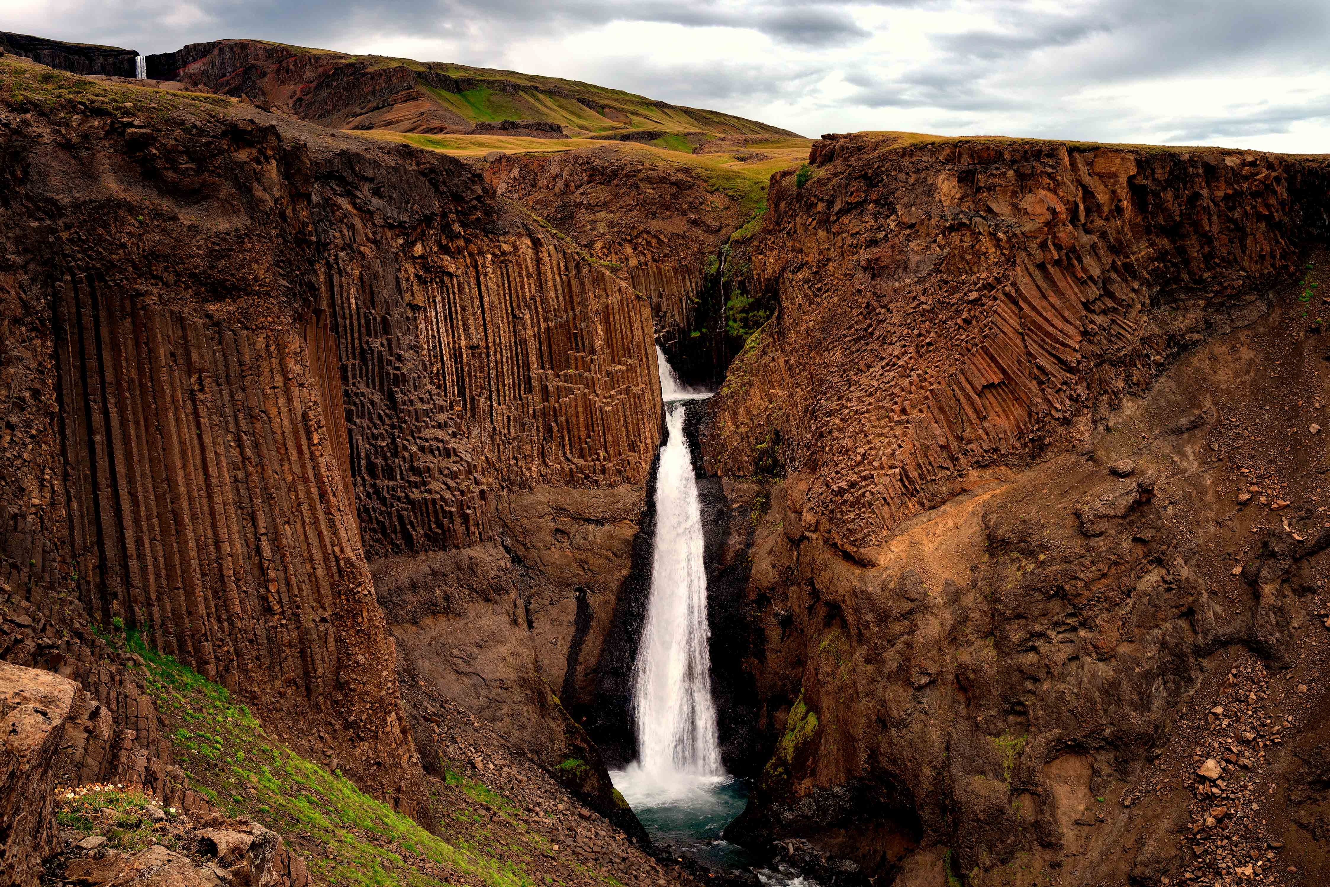 Handy-Wallpaper Wasserfall, Erde/natur kostenlos herunterladen.