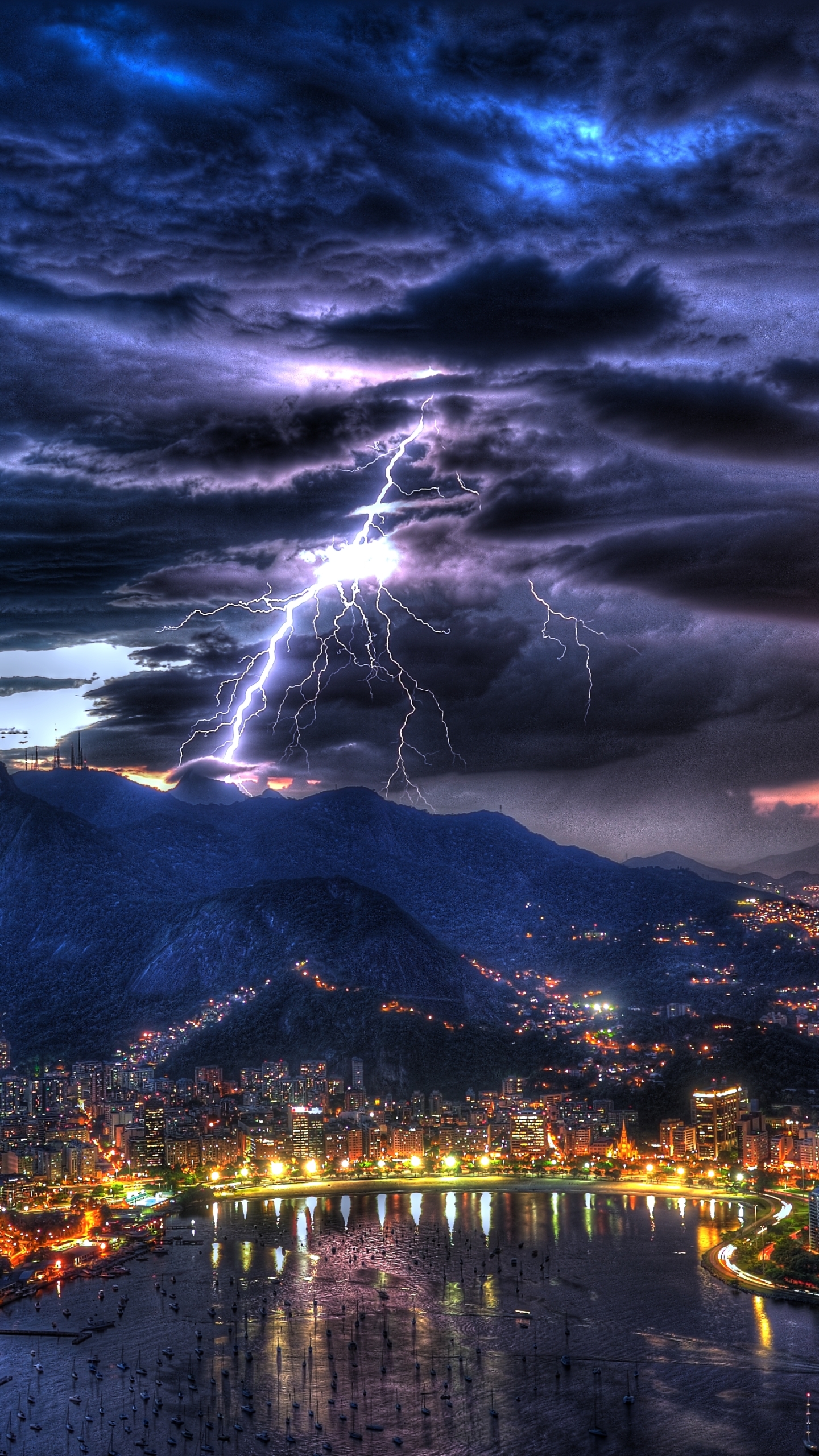 Free download wallpaper Cities, Lightning, Storm, Bay, Cloud, Rio De Janeiro, Brazil, Man Made on your PC desktop