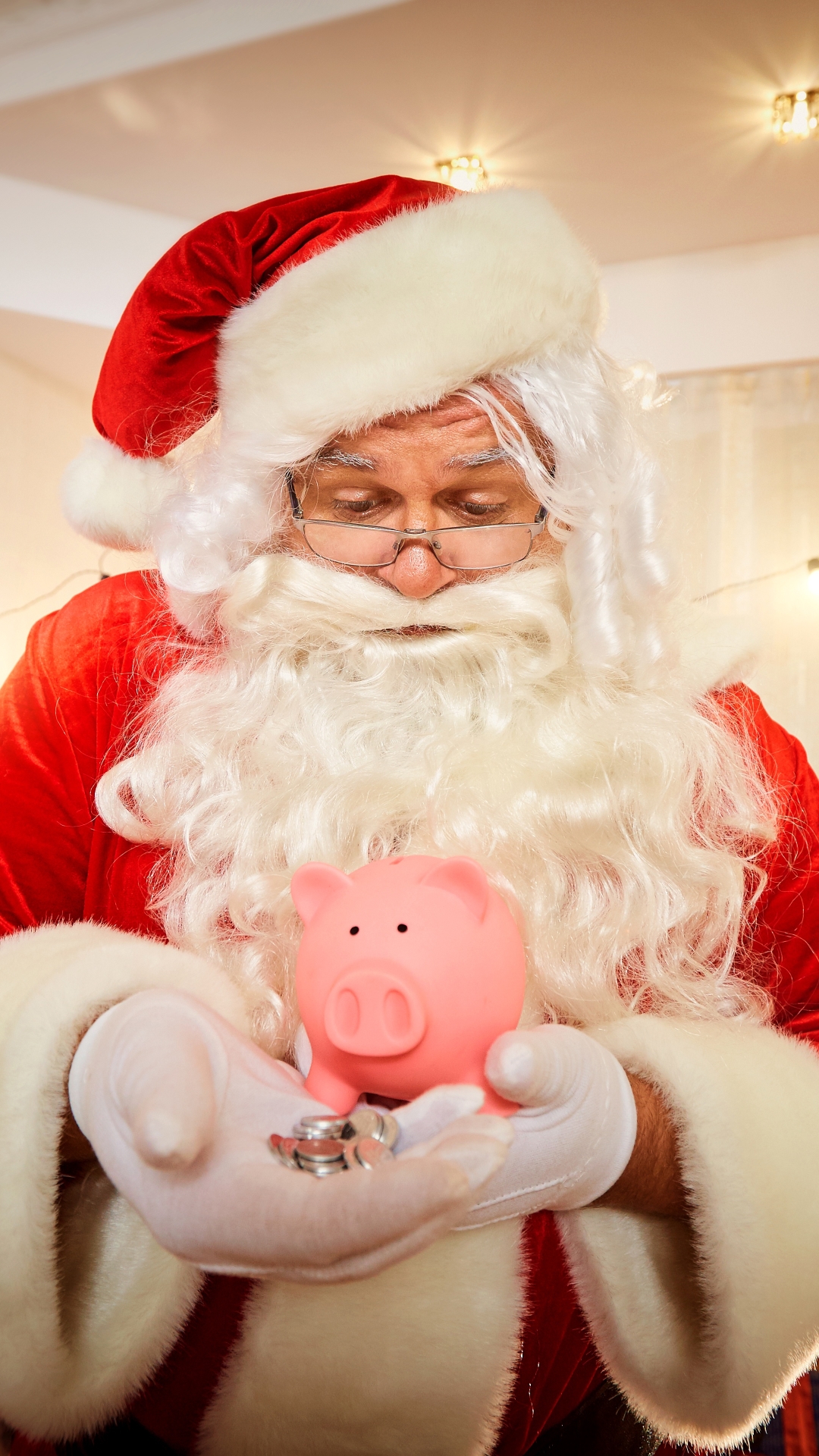 Handy-Wallpaper Feiertage, Weihnachtsmann, Weihnachten, Sparschwein kostenlos herunterladen.