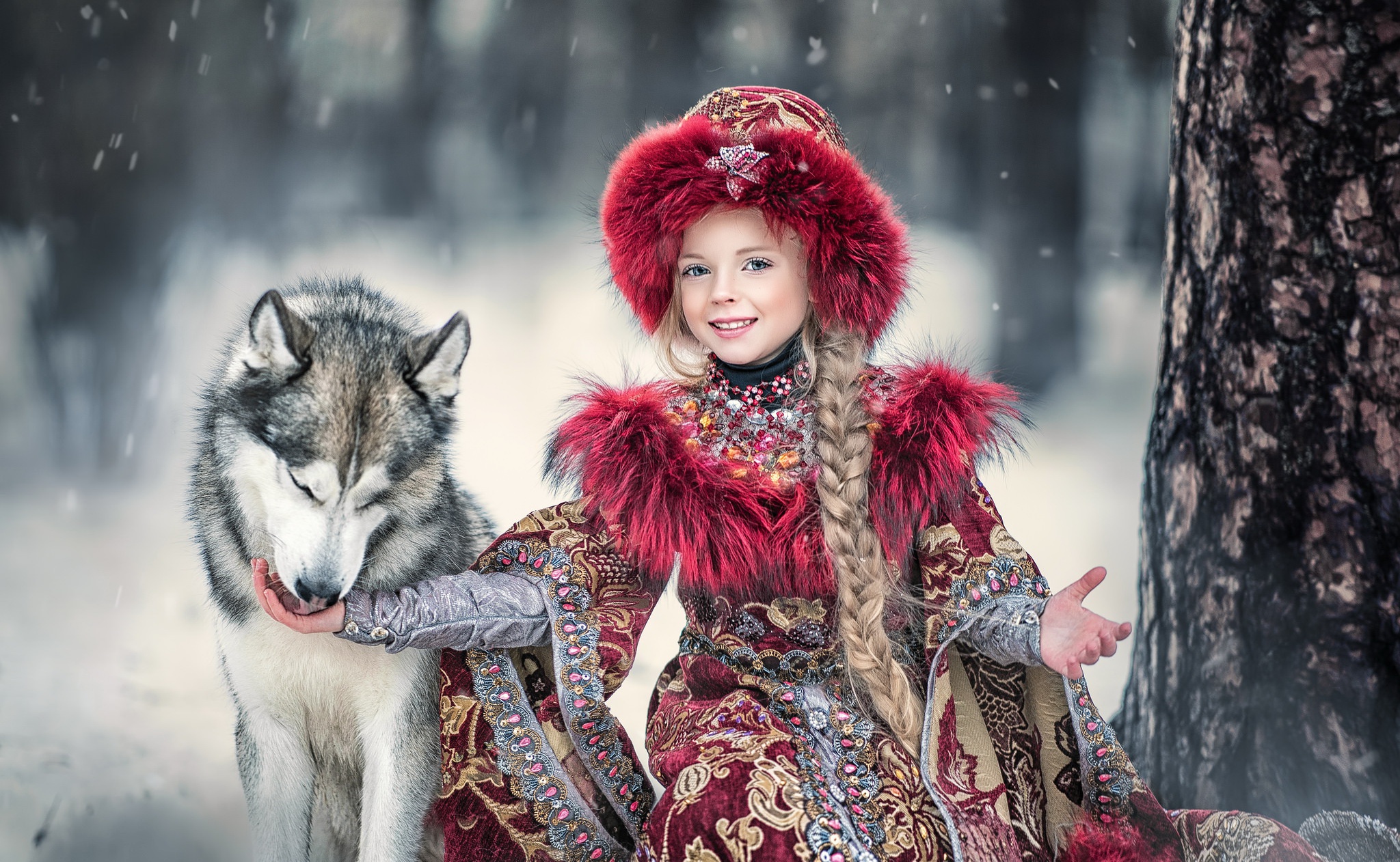 photography, child, braid, depth of field, hat, smile, traditional costume, wolfdog
