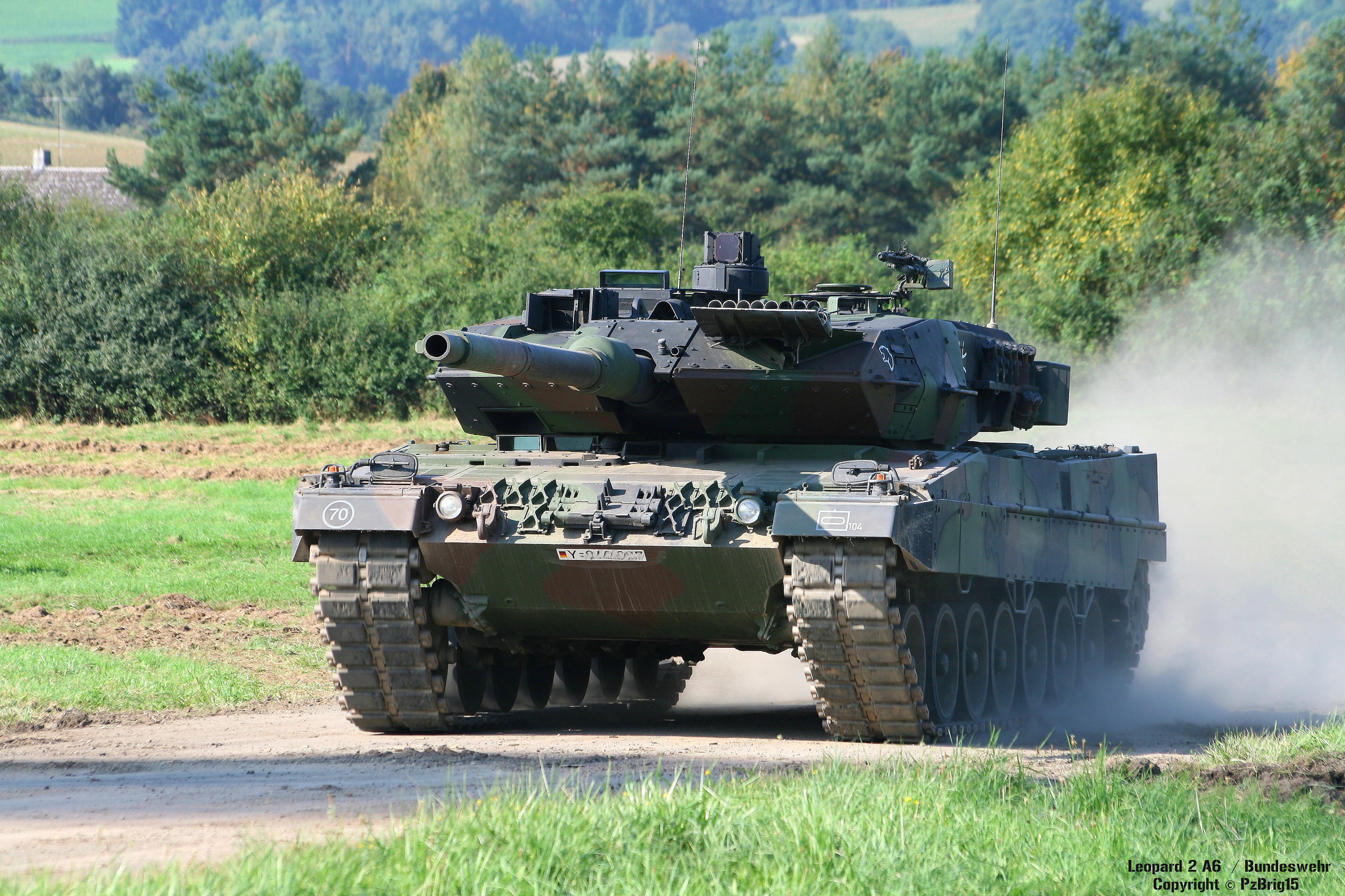 Download mobile wallpaper Leopard 2, Tanks, Military for free.