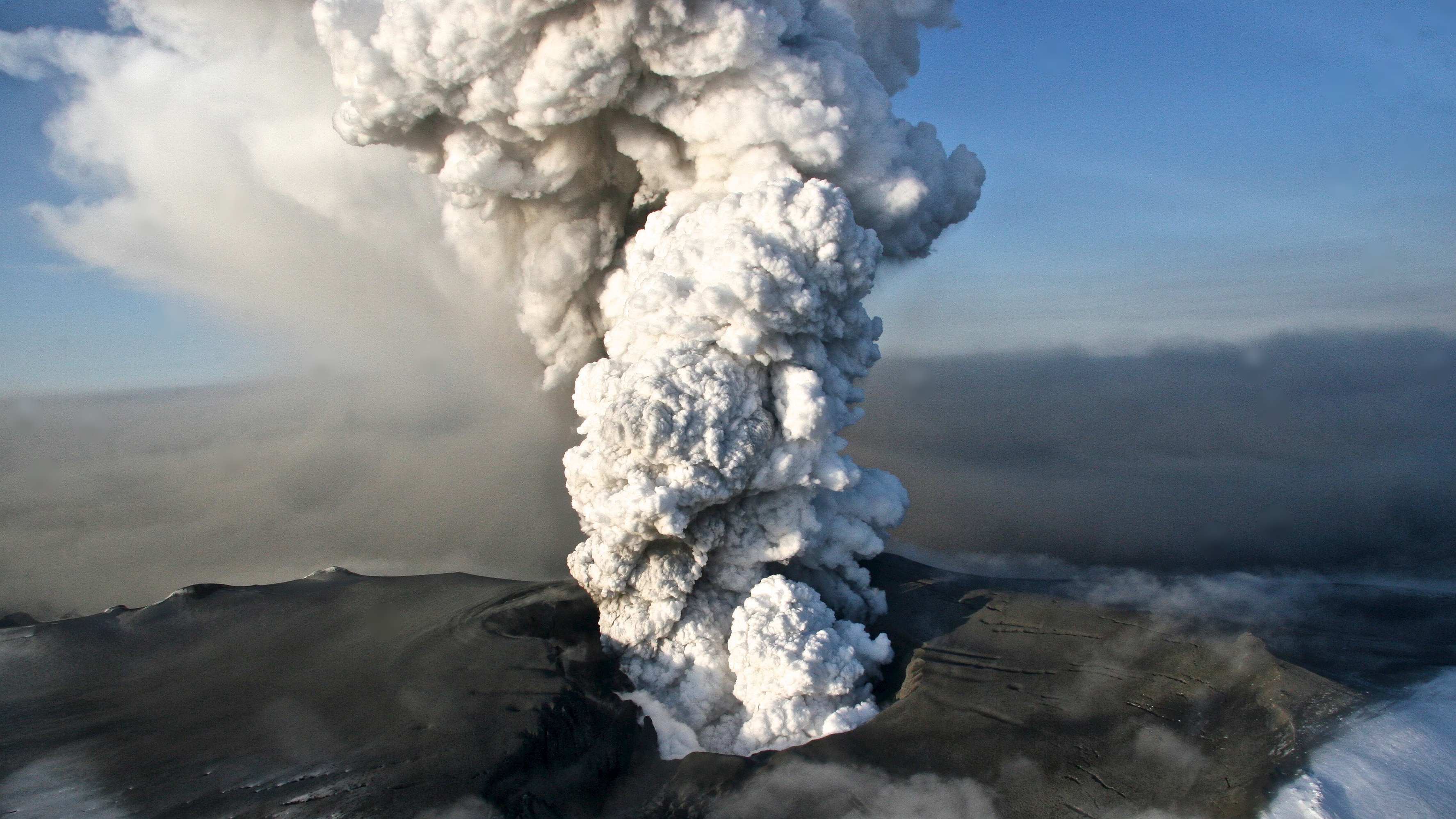 Download mobile wallpaper Volcano, Volcanoes, Earth for free.