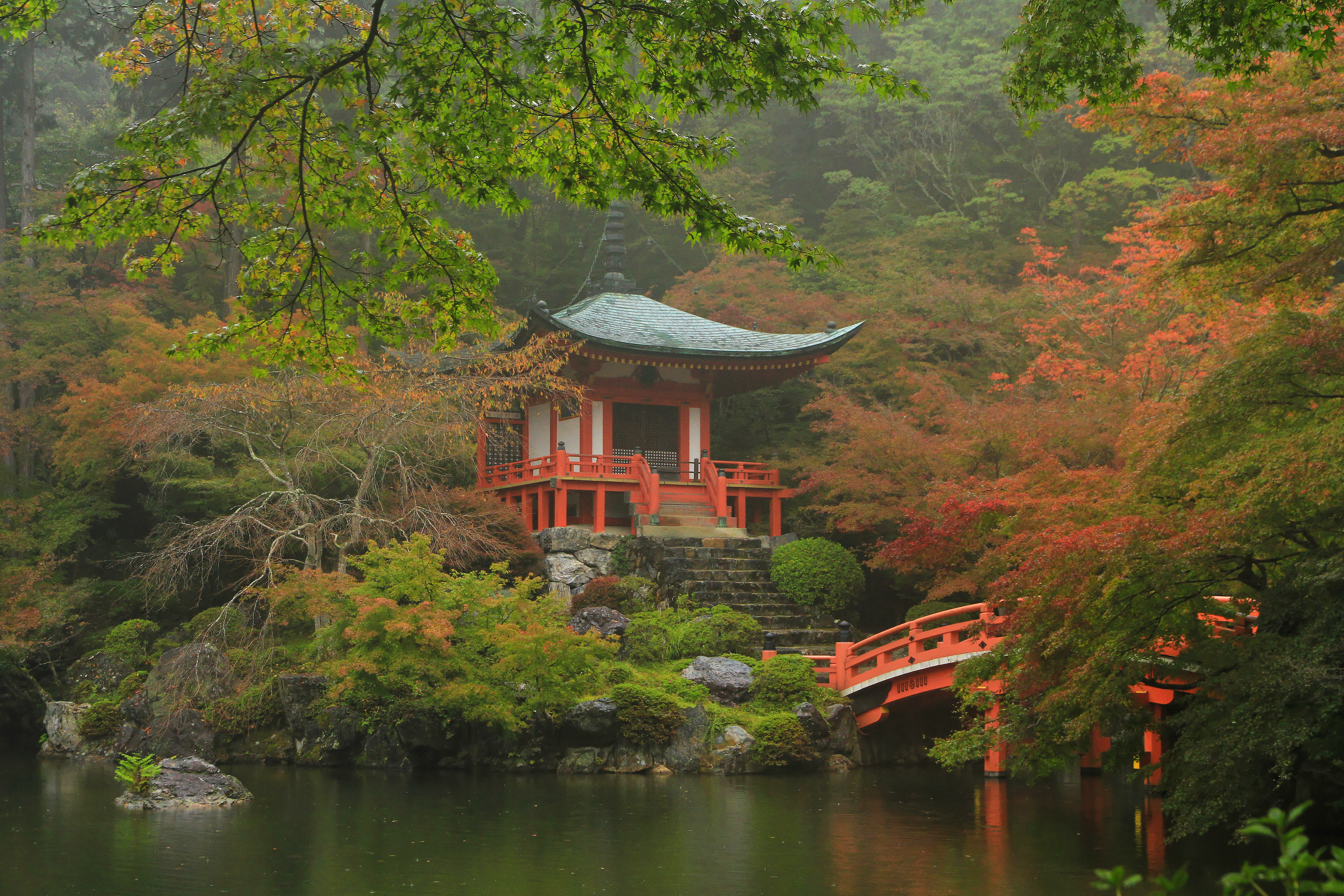1523387 descargar imagen religioso, daigo ji, otoño, kioto, pagoda, santuario, templo, templos: fondos de pantalla y protectores de pantalla gratis