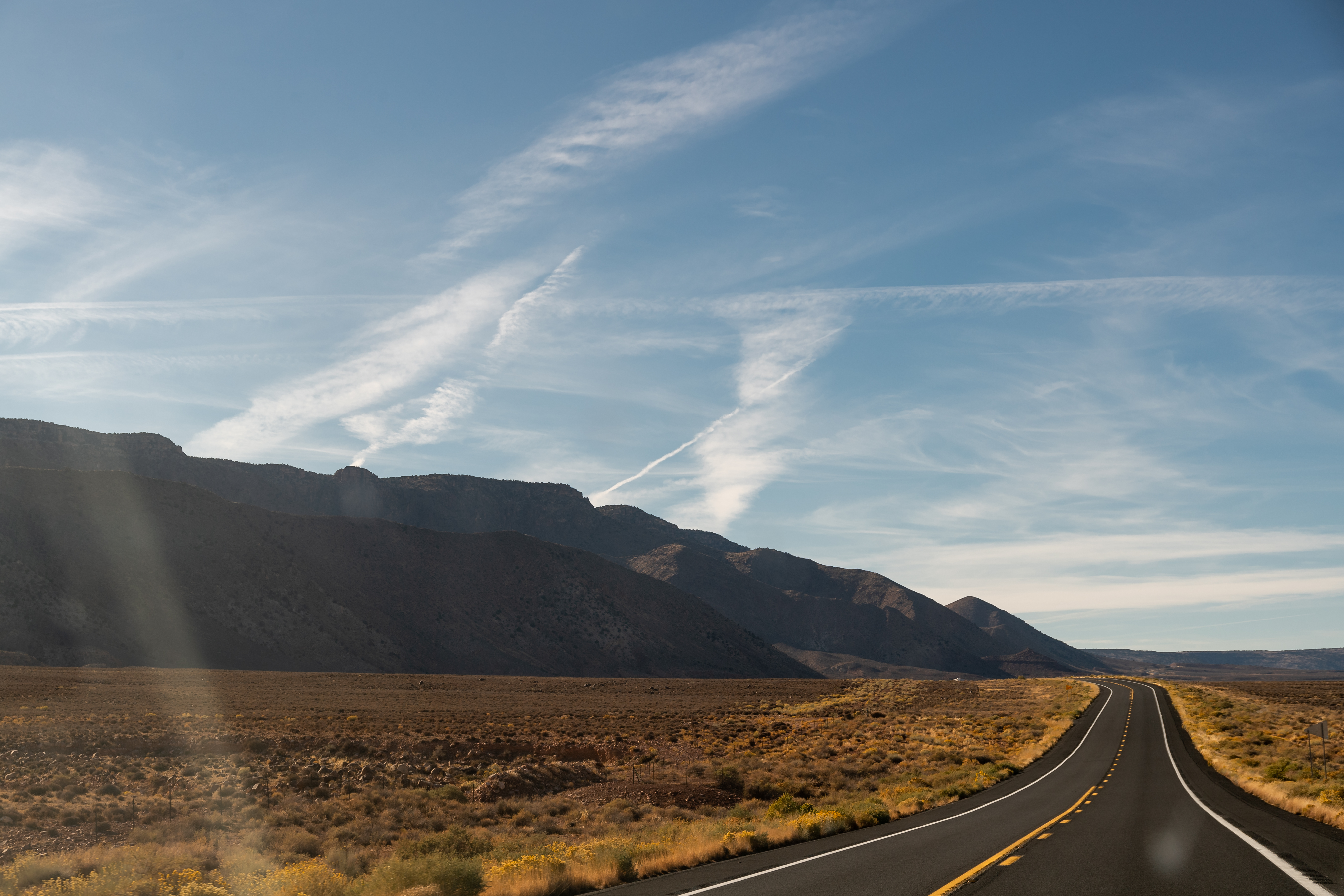 Laden Sie das Natur, Wüste, Straße, Mountains, Landschaft-Bild kostenlos auf Ihren PC-Desktop herunter