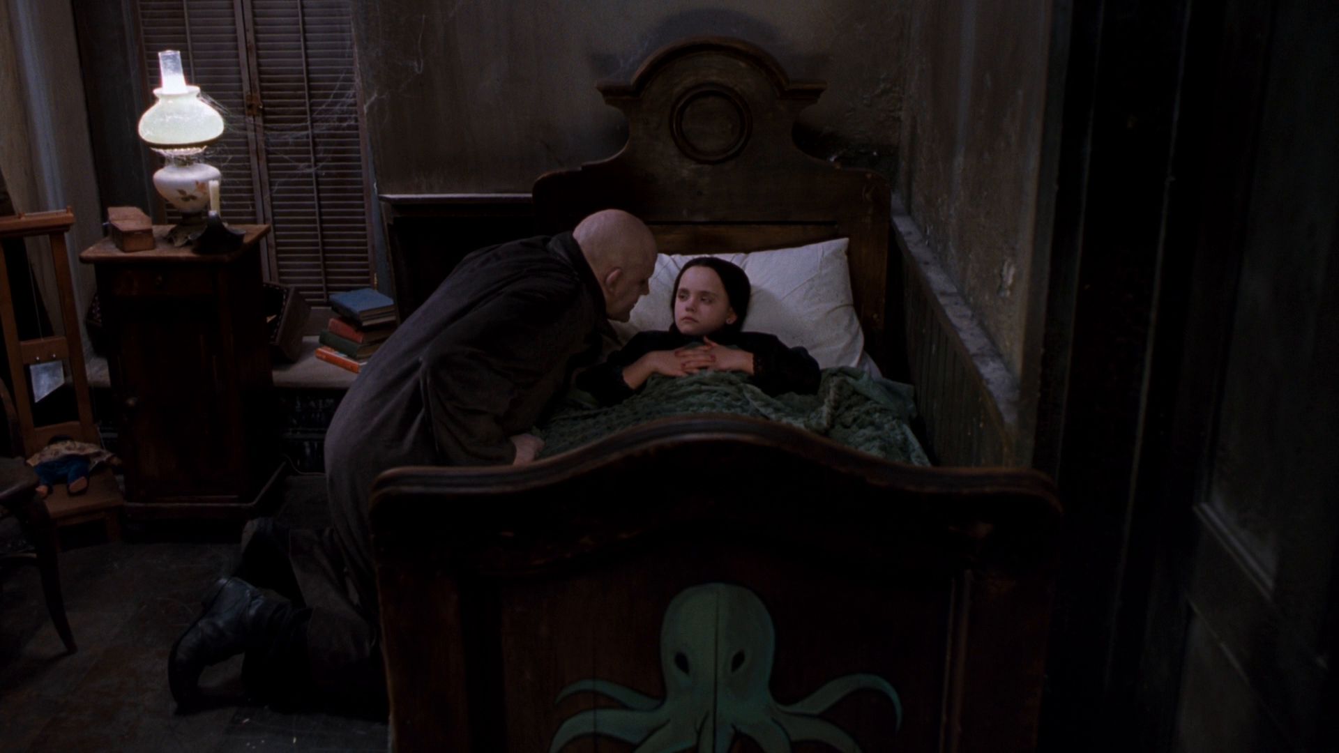movie, the addams family (1991), christina ricci, christopher lloyd, uncle fester, wednesday addams, the addams family