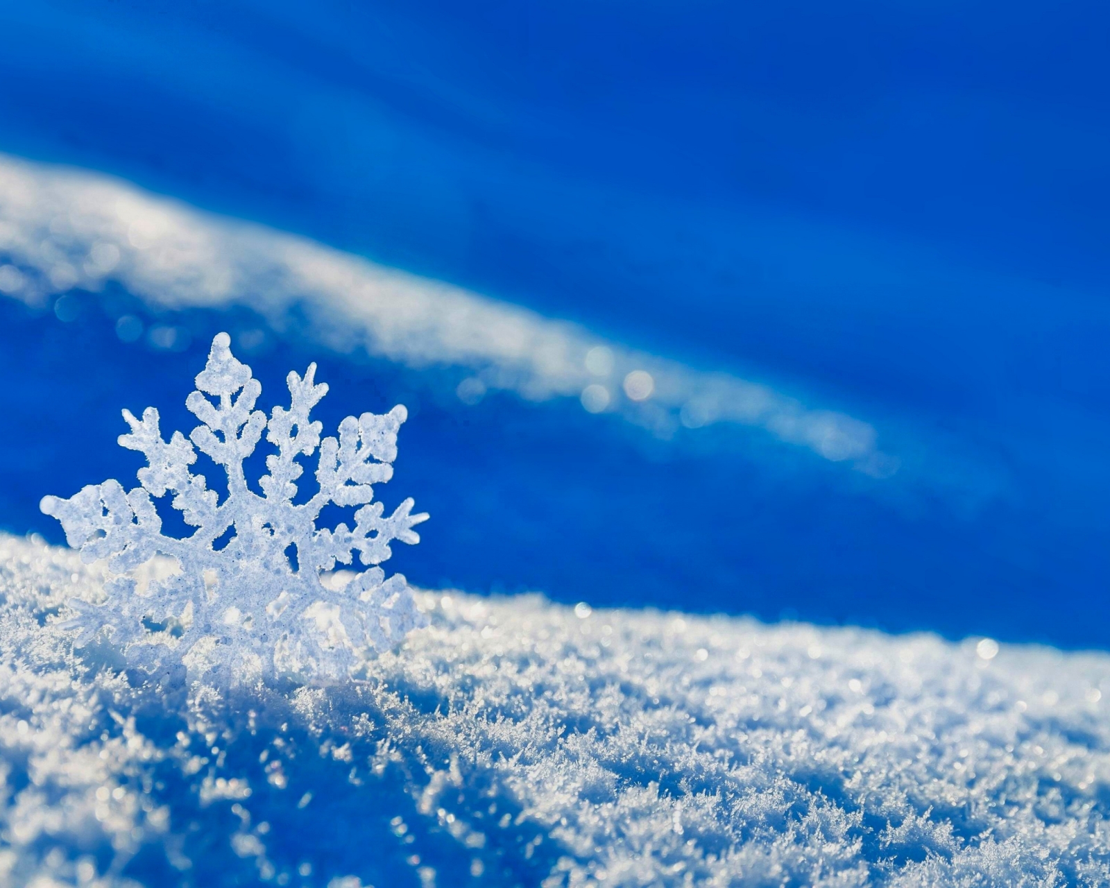 Free download wallpaper Winter, Nature, Snow, Earth, Snowflake on your PC desktop