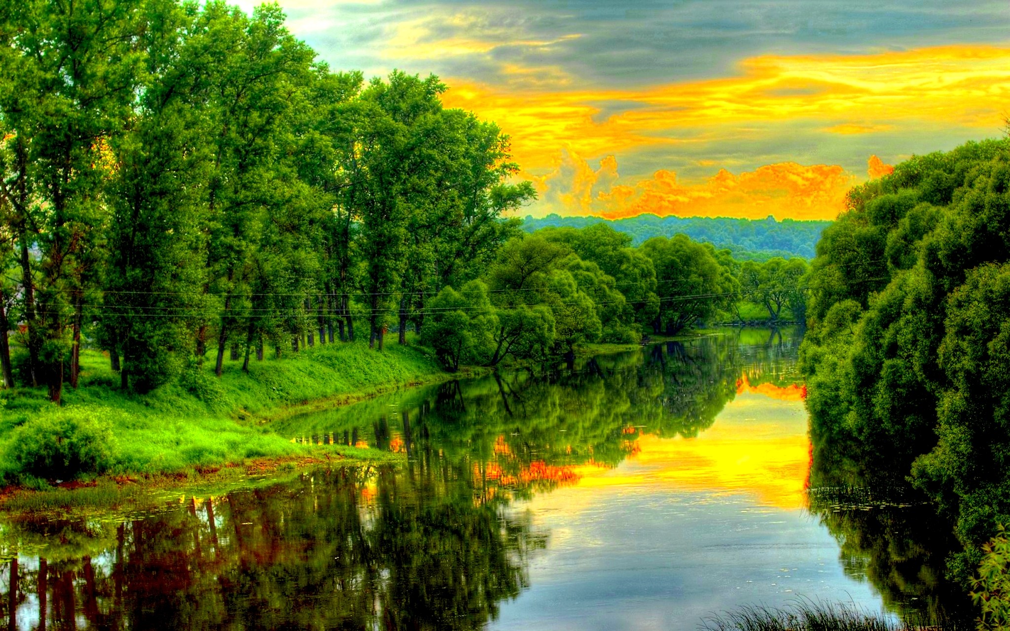Скачать картинку Река, Отражение, Дерево, Зеленый, Земля/природа в телефон бесплатно.