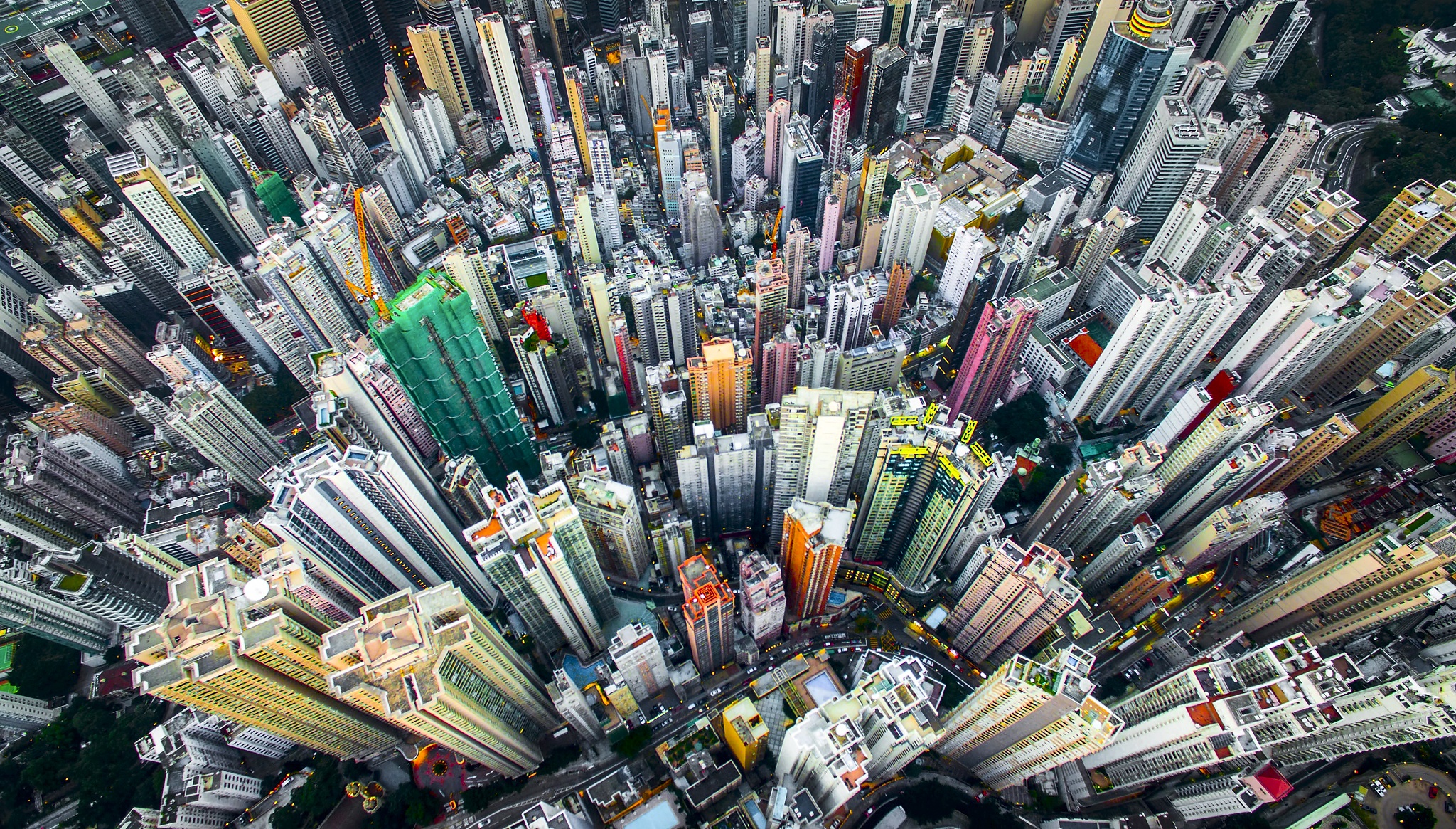 Baixar papel de parede para celular de Cidades, Cidade, Arranha Céu, Construção, China, Hong Kong, Feito Pelo Homem, Aéreo gratuito.