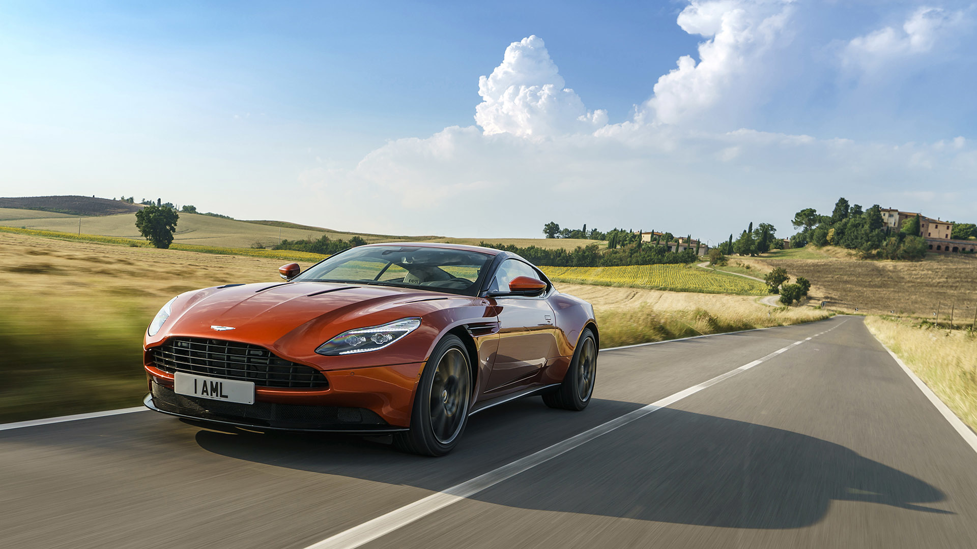 Laden Sie das Aston Martin, Autos, Aston Martin Db11, Fahrzeuge, Großer Tourer, Orangefarbenes Auto-Bild kostenlos auf Ihren PC-Desktop herunter
