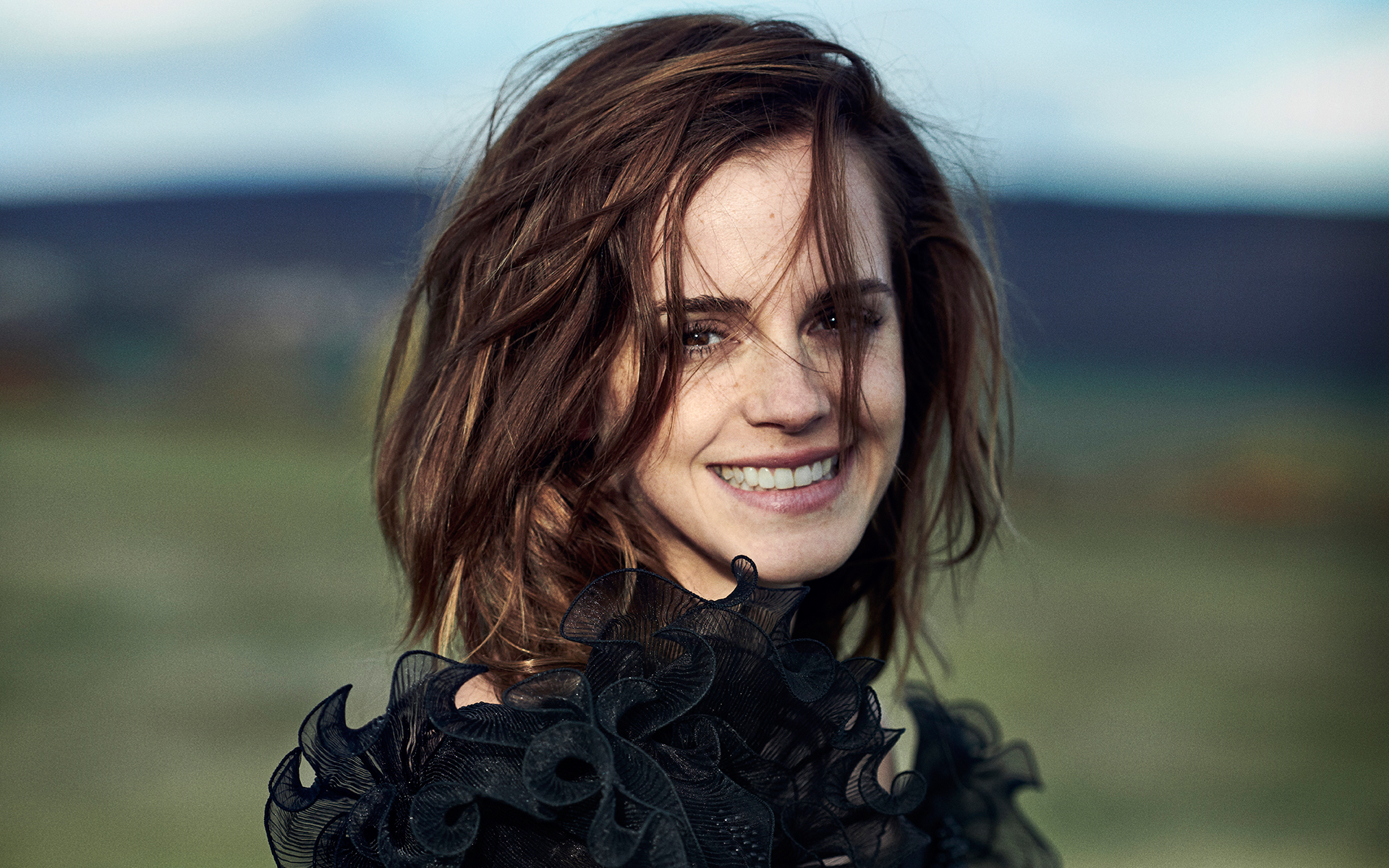 Baixar papel de parede para celular de Emma Watson, Sorriso, Inglês, Celebridade, Atriz gratuito.