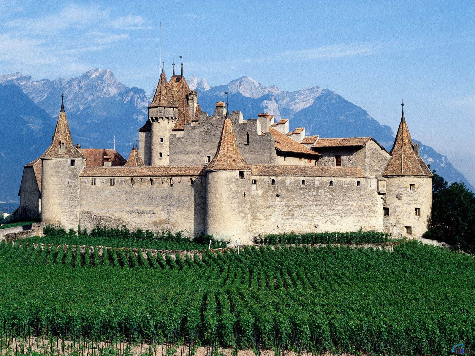 castles, landscape, architecture Smartphone Background