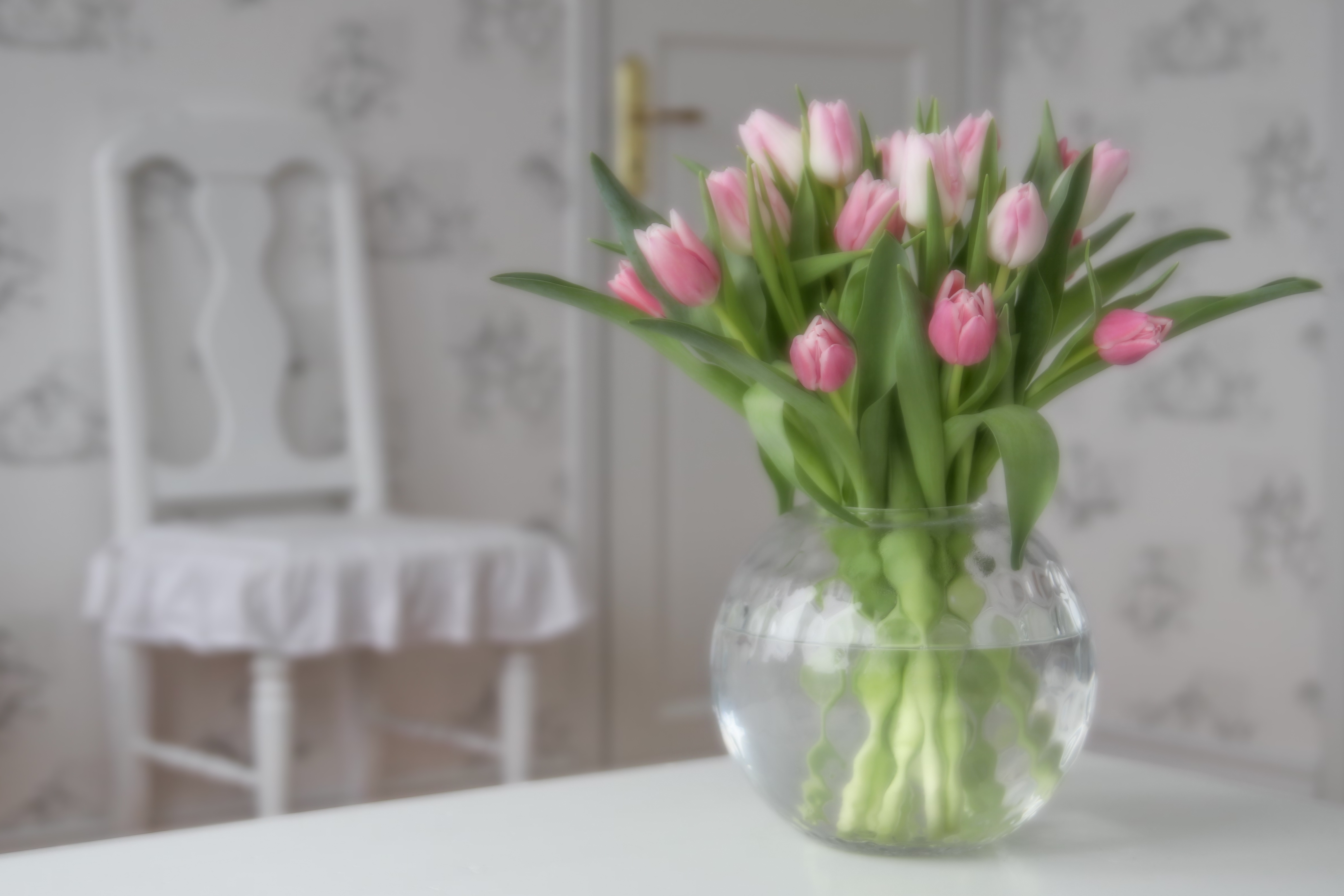 Download mobile wallpaper Flower, Bouquet, Vase, Tulip, Man Made, Pink Flower for free.