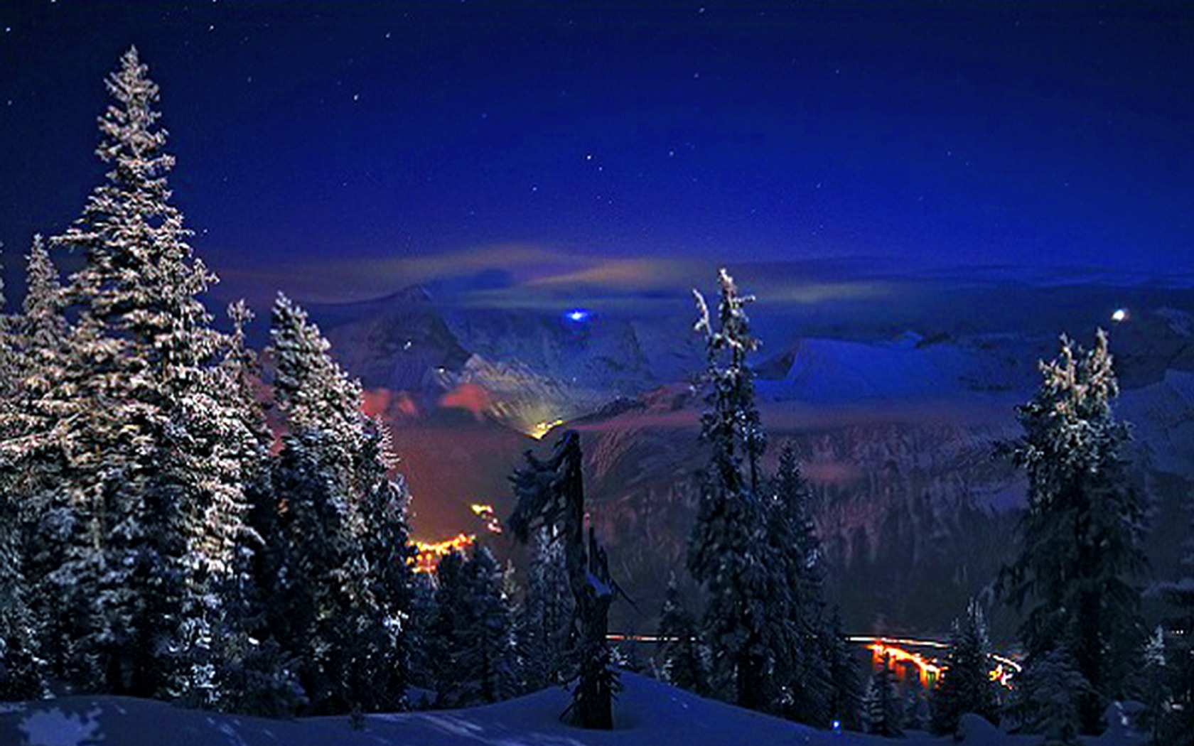 Скачать обои бесплатно Зима, Ночь, Снег, Гора, Дерево, Земля, Земля/природа картинка на рабочий стол ПК