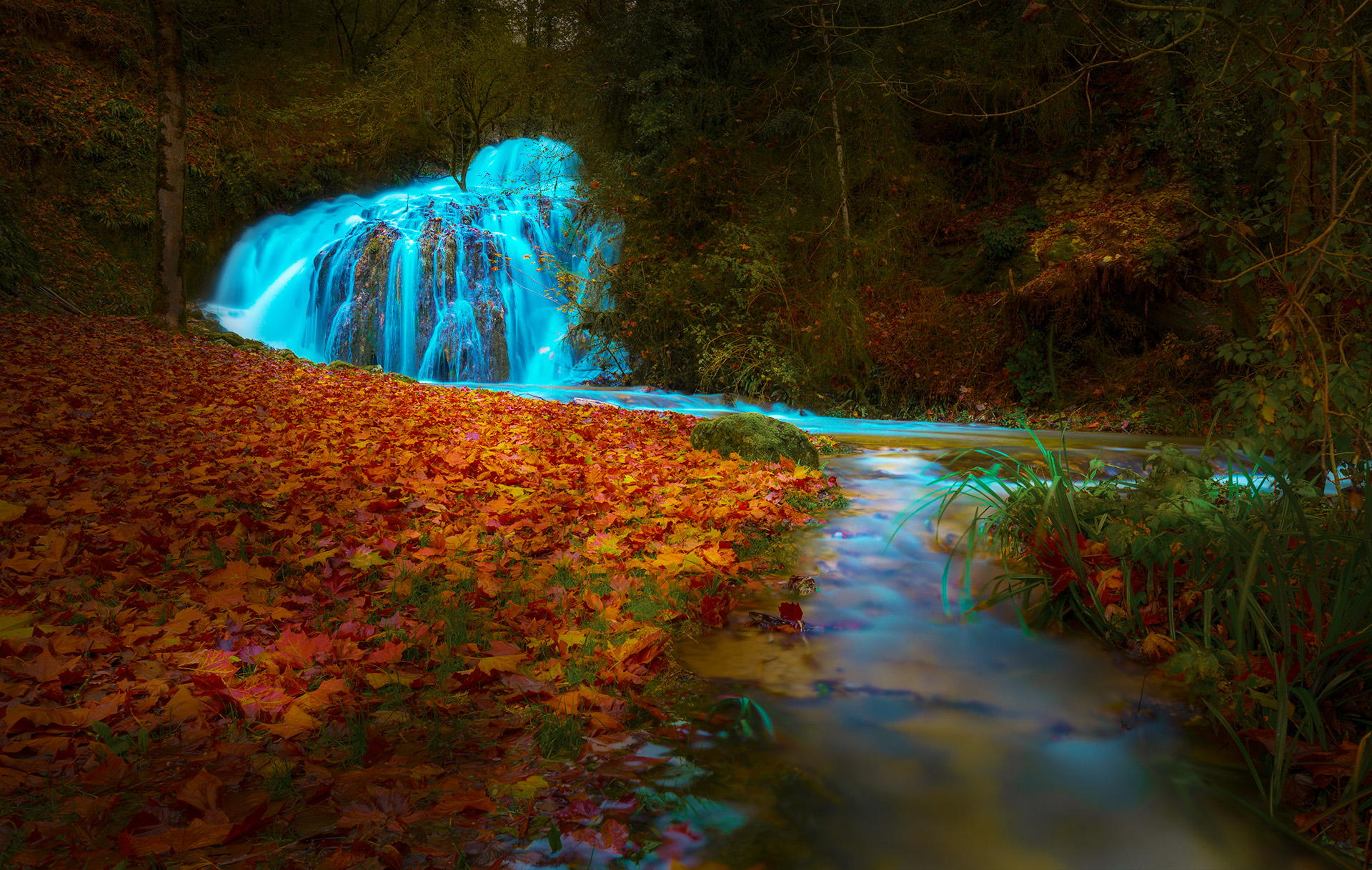 Download mobile wallpaper Stream, Leaf, Waterfall, Waterfalls, Fall, Forest, Nature, Earth for free.