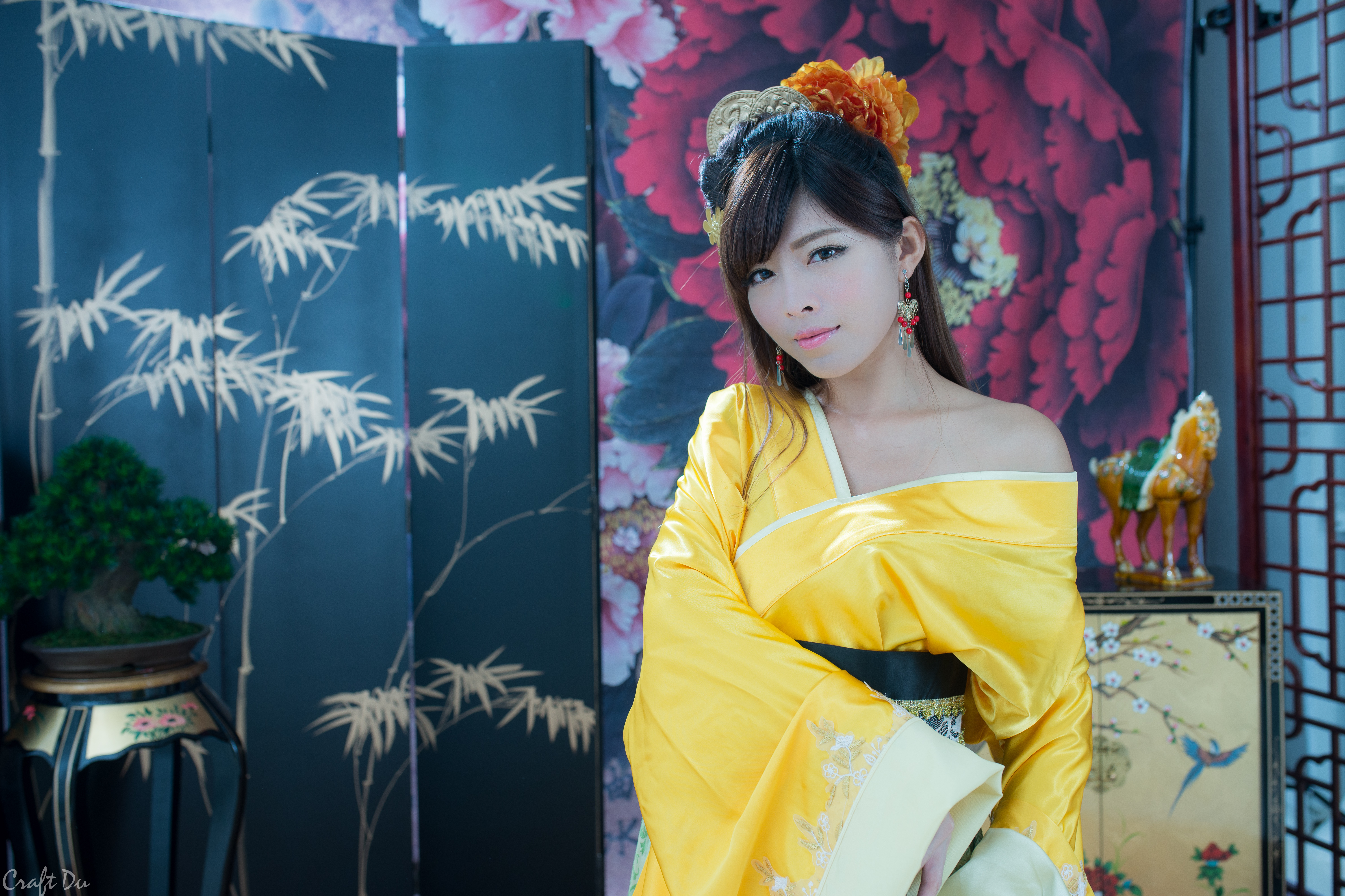 Download mobile wallpaper Women, Earrings, Asian, Taiwanese, Traditional Costume, Hair Dress, Liào Kǎndì for free.