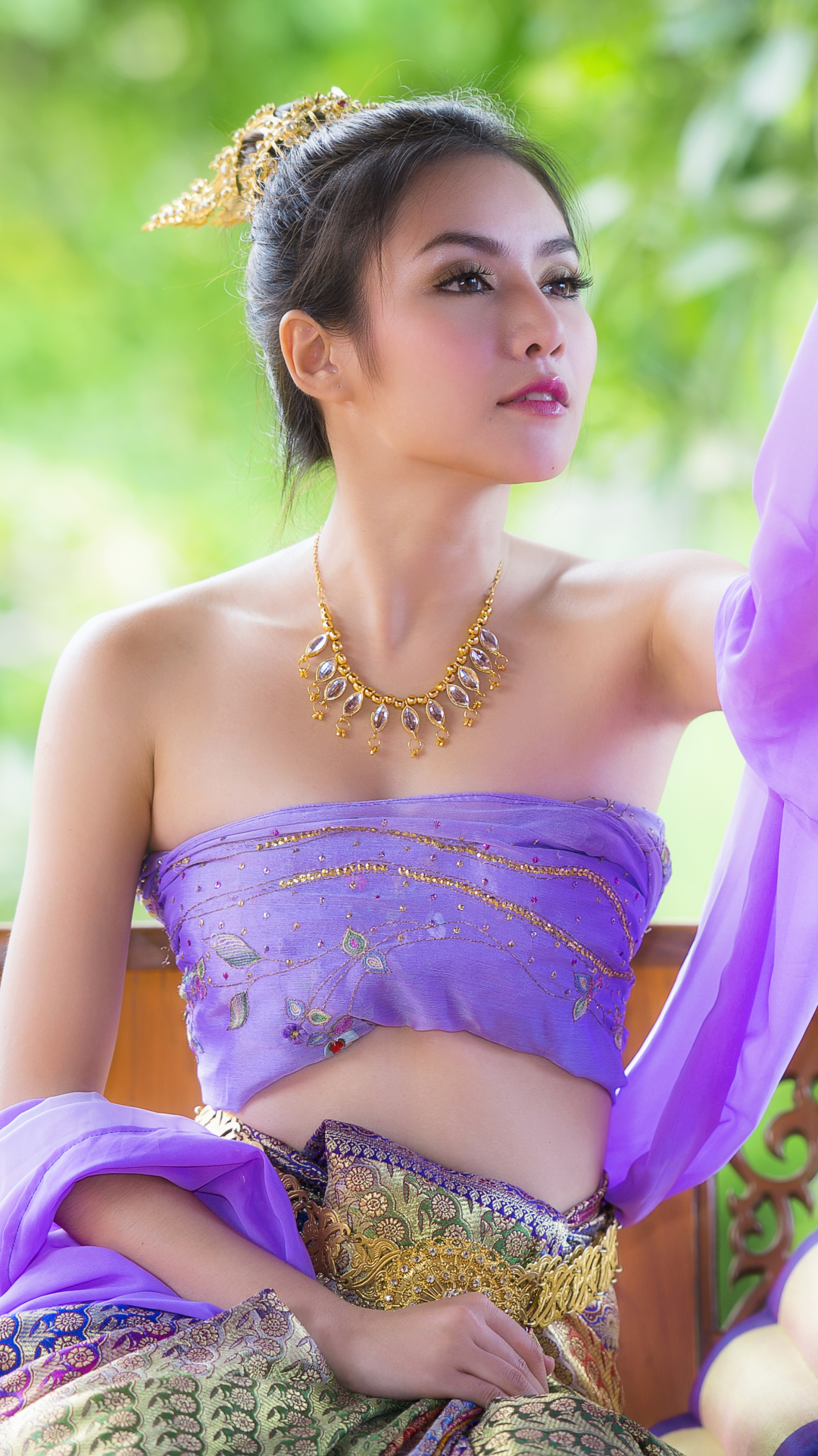 Descarga gratuita de fondo de pantalla para móvil de Collar, Oriental, Tailandia, Modelo, Mujeres, Asiática, Disfraz Tradicional.