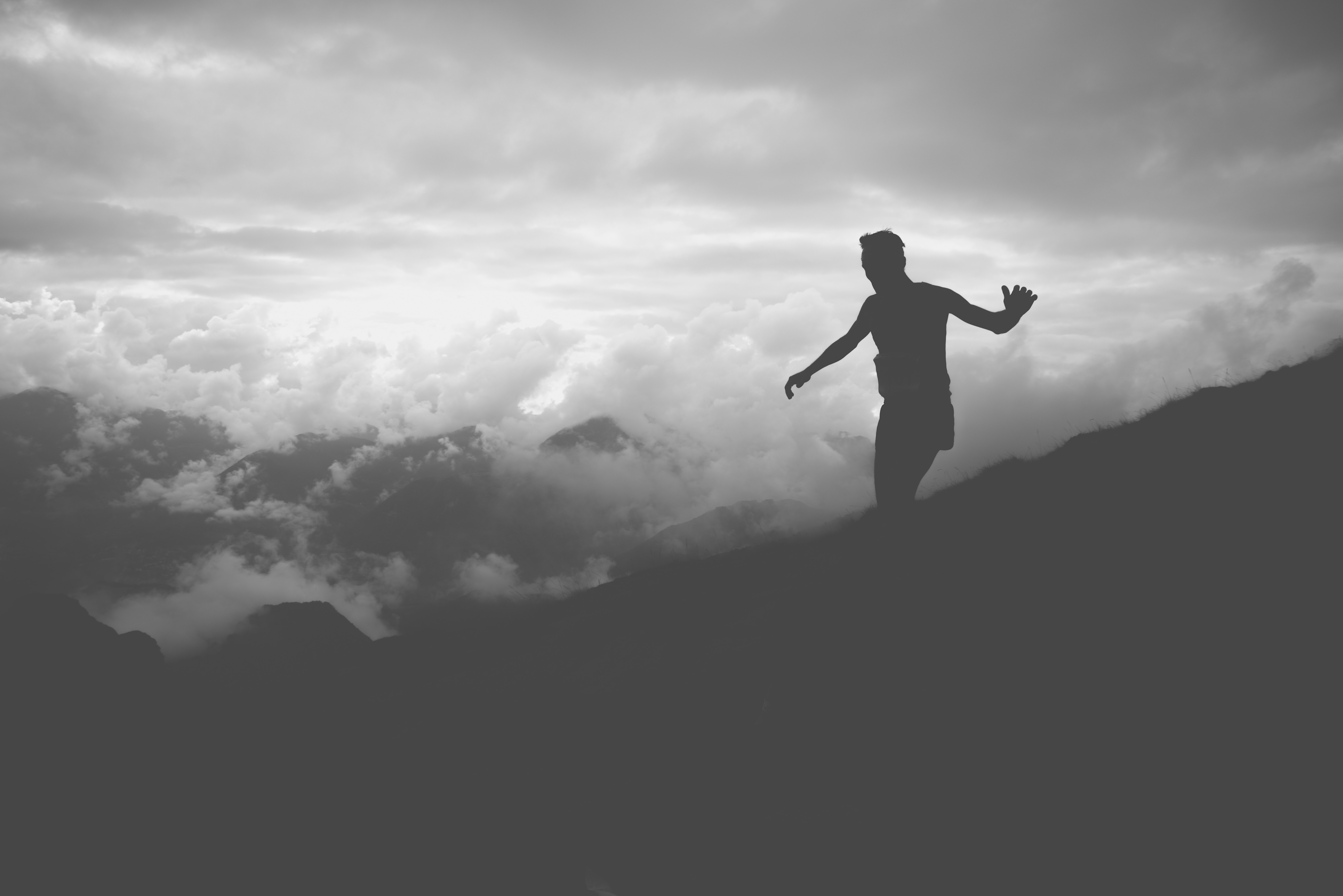 Free download wallpaper Bw, Human, Person, Mountains, Clouds, Silhouette, Chb on your PC desktop