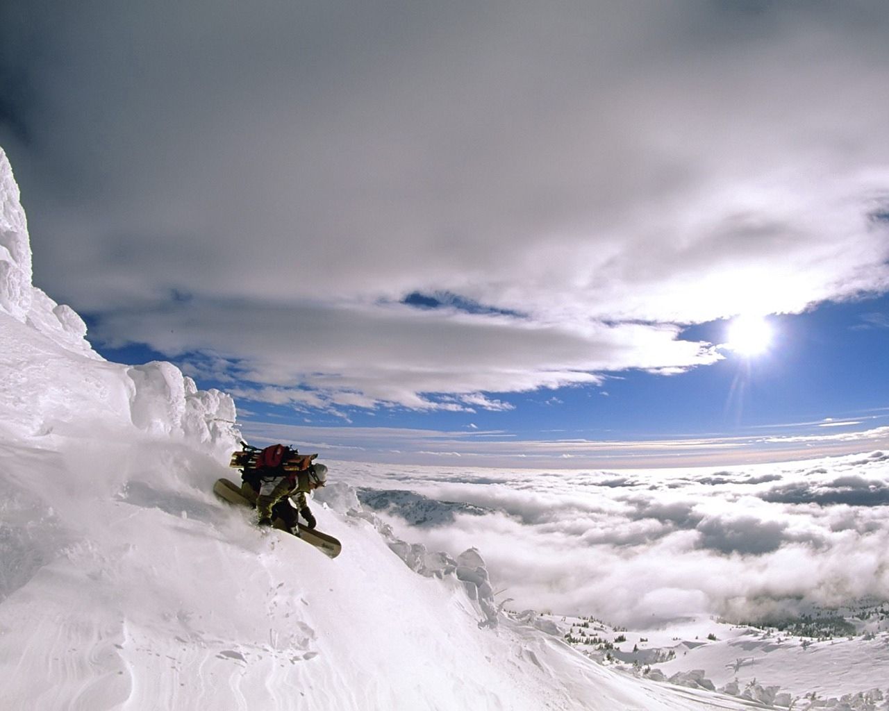 147252 скачать обои сноуборд, гора, человек, спорт, высота, спуск, экстрим, вертикаль - заставки и картинки бесплатно