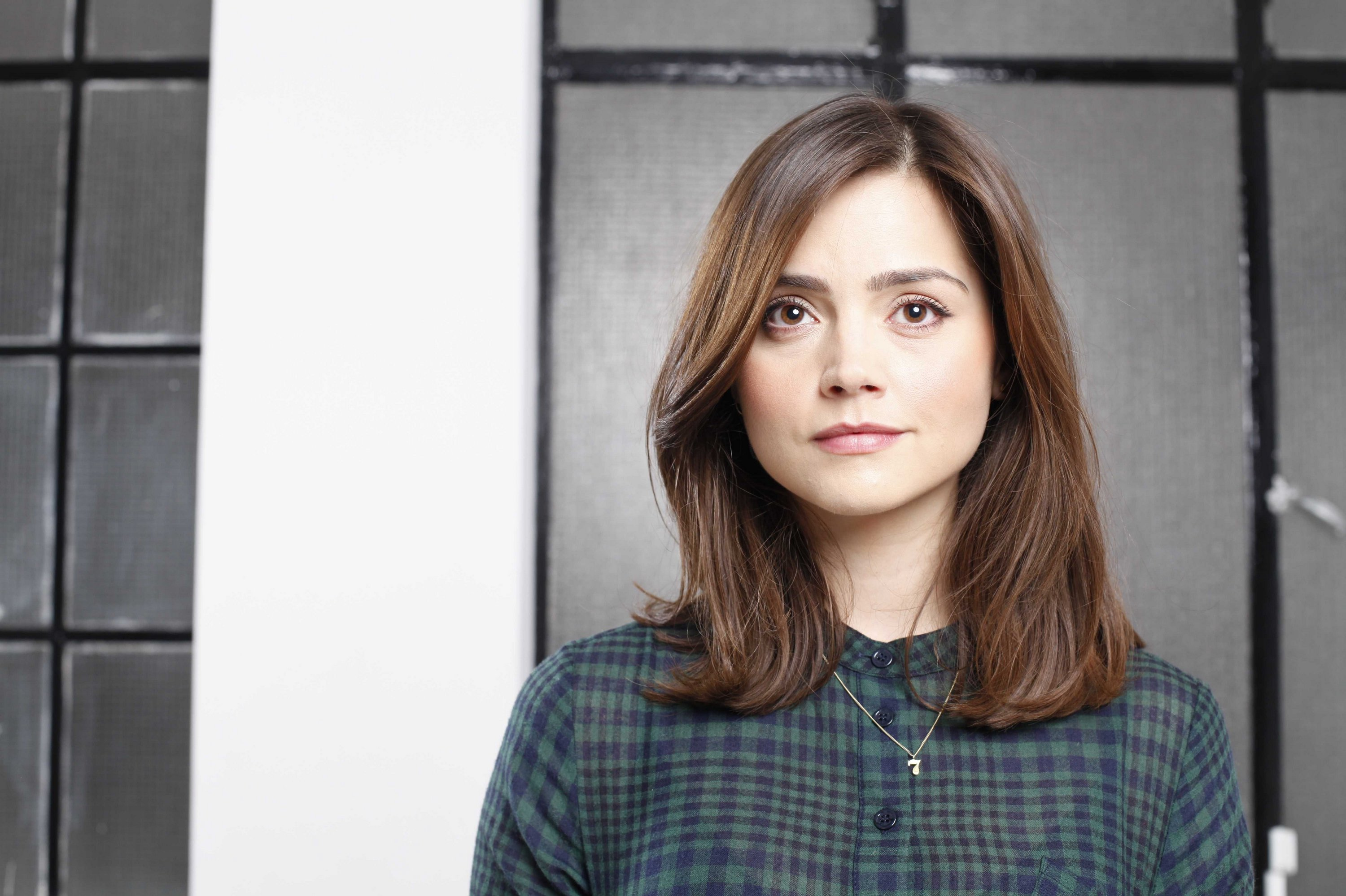 Download mobile wallpaper Brunette, American, Celebrity, Brown Eyes, Actress, Jenna Coleman for free.