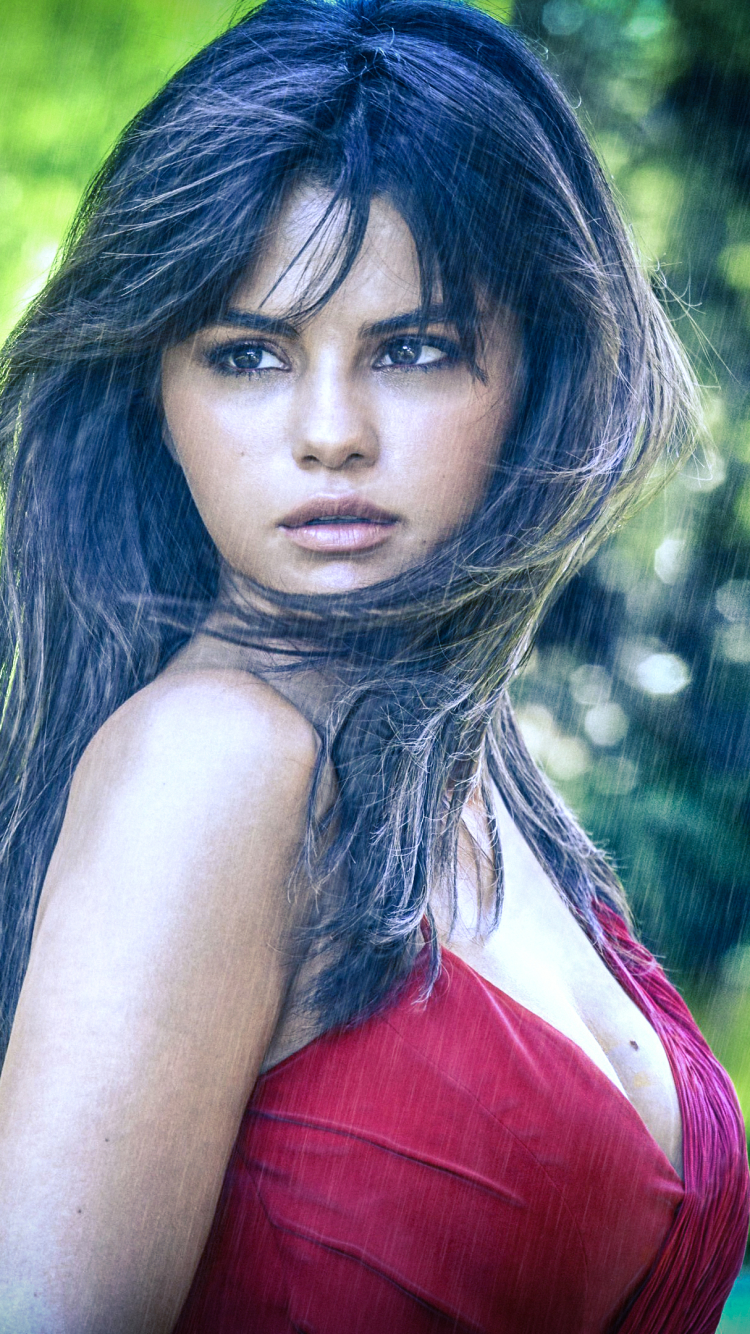 Handy-Wallpaper Musik, Selena Gomez, Sänger, Brünette, Braune Augen, Darstellerin, Rotes Kleid, Latina kostenlos herunterladen.