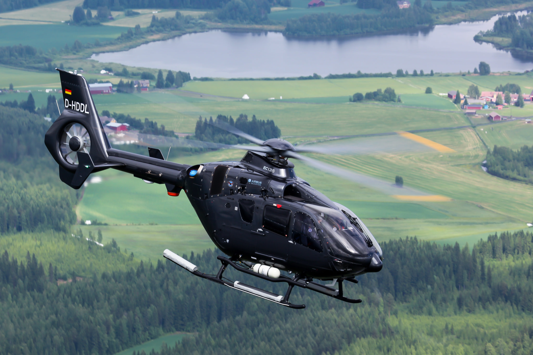 386697 Protetores de tela e papéis de parede Eurocopter Ec135 em seu telefone. Baixe  fotos gratuitamente