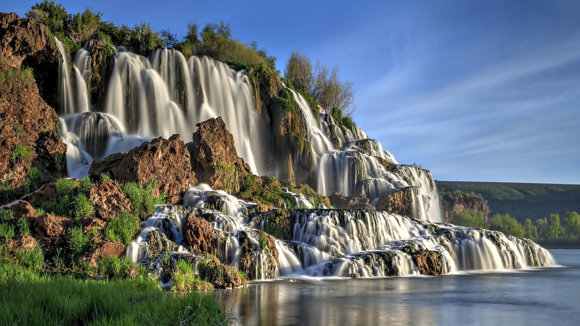 Handy-Wallpaper Wasserfälle, Wasserfall, Erde/natur kostenlos herunterladen.