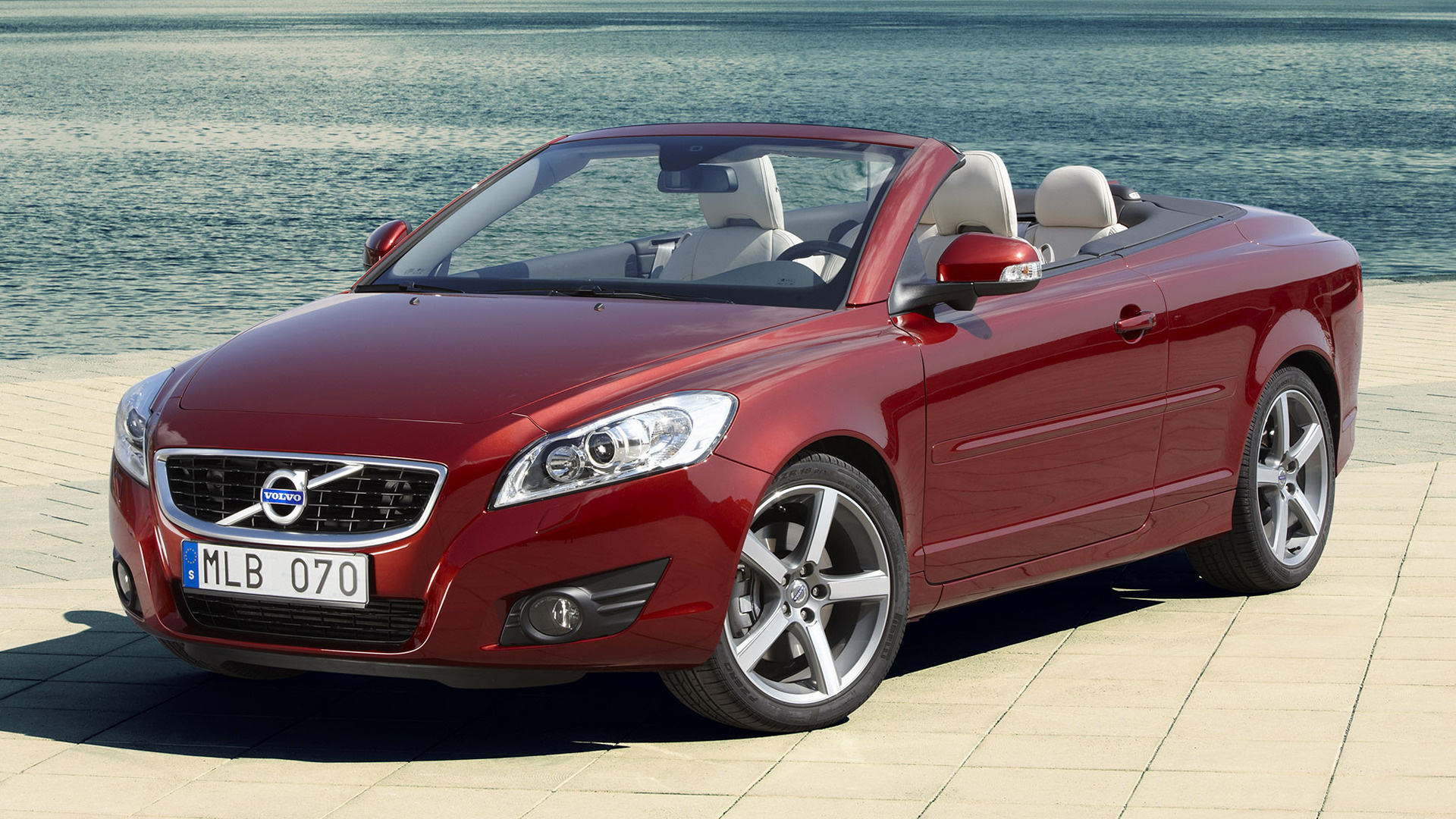 Download mobile wallpaper Volvo, Convertible, Compact Car, Vehicles, Volvo C70 for free.
