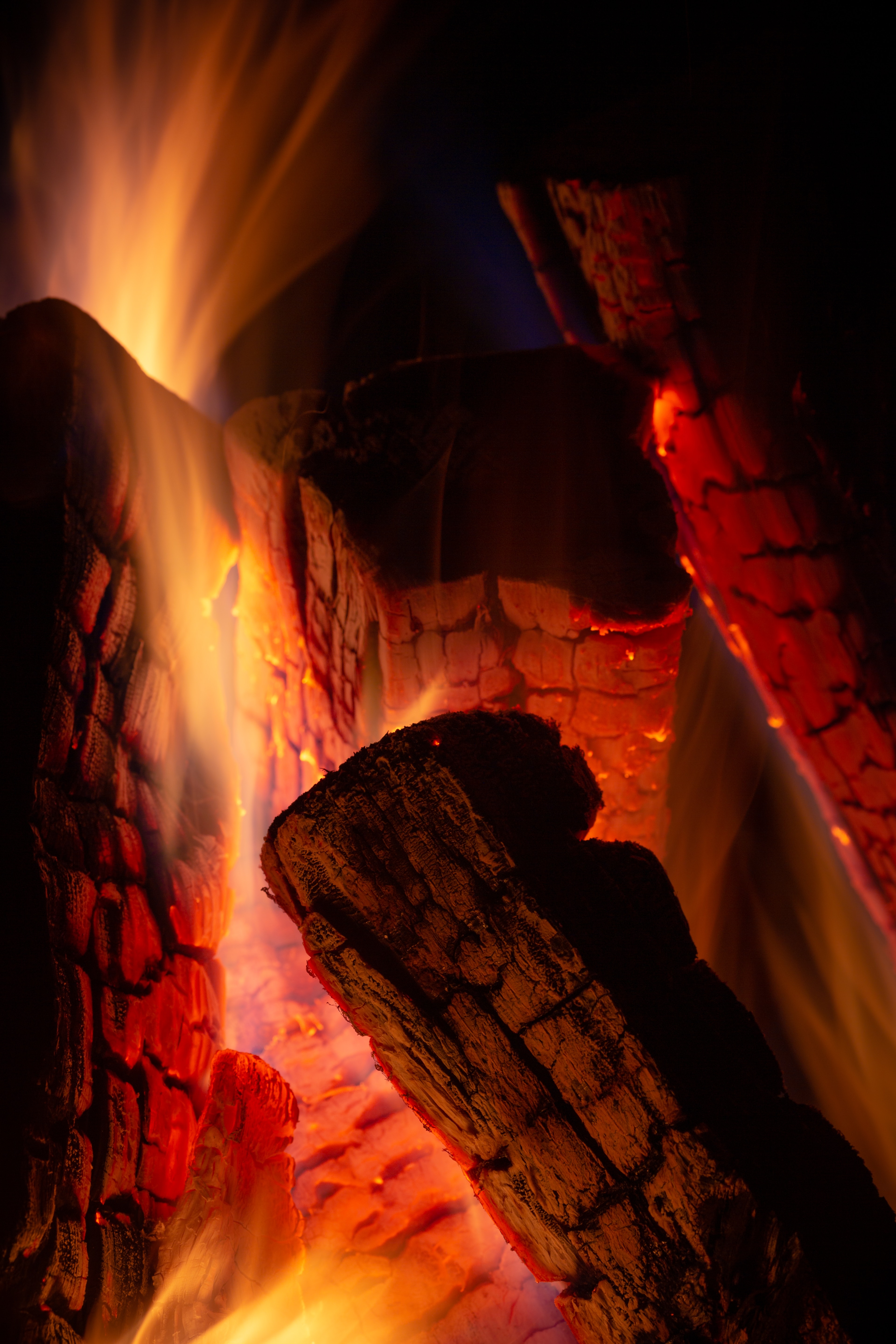 84494壁紙のダウンロード火災, 石炭, 闇, 暗い, 火炎, 炎, 薪, 燃える, 燃やす-スクリーンセーバーと写真を無料で