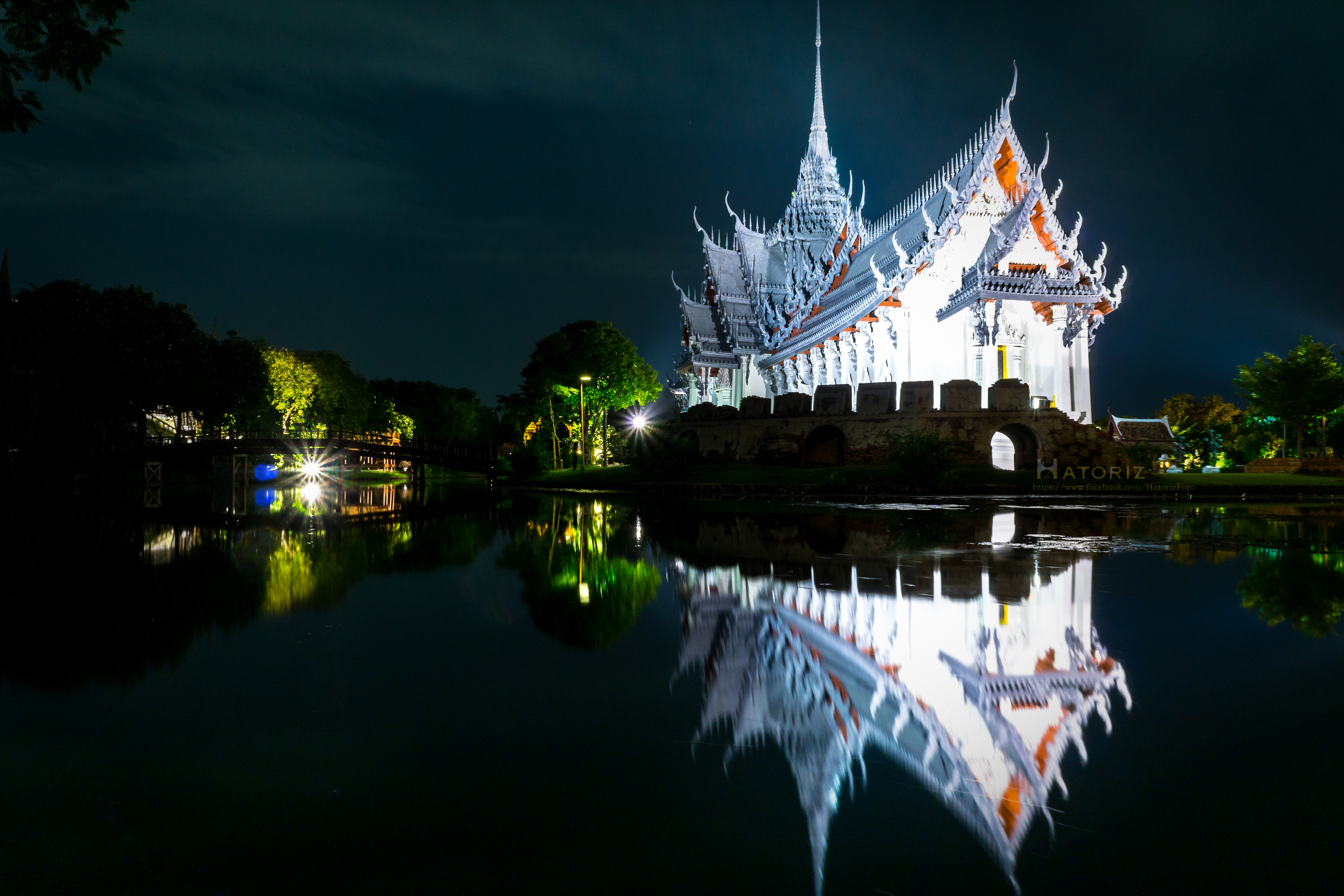 Download mobile wallpaper Sanphet Prasat Palace, Palaces, Bangkok, Thailand, Man Made, Night, Reflection for free.