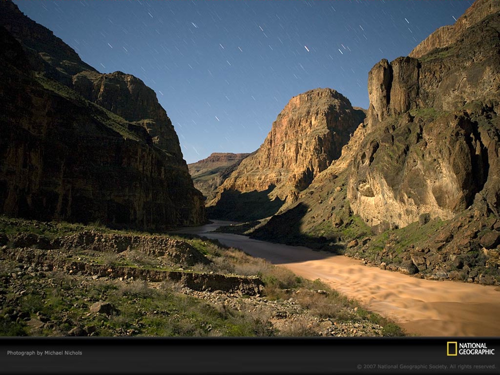 Descarga gratuita de fondo de pantalla para móvil de Montañas, Montaña, Tierra/naturaleza.