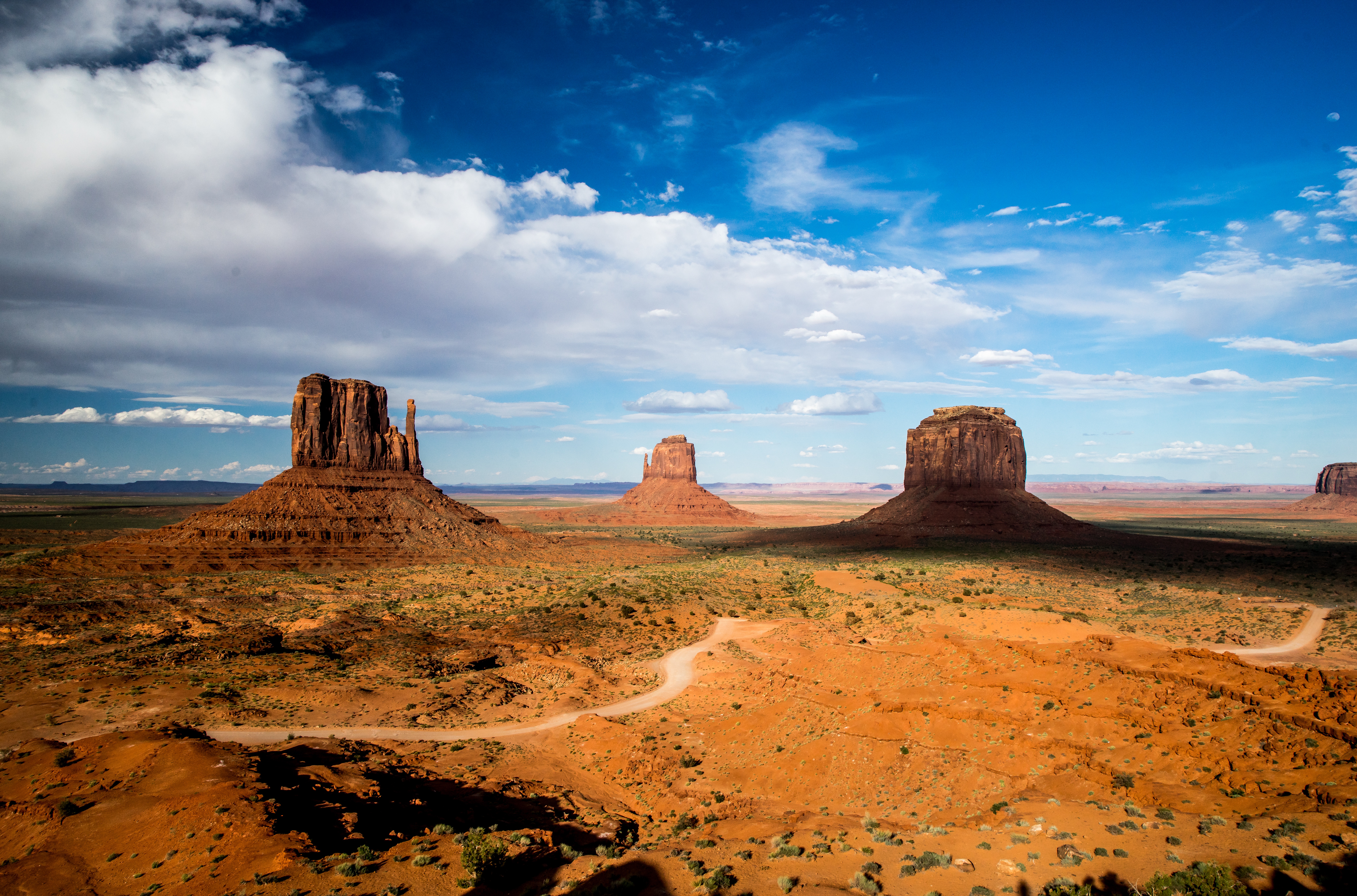 Download mobile wallpaper Landscape, Nature, Sky, Desert, Usa, Earth, Cloud, Monument Valley for free.