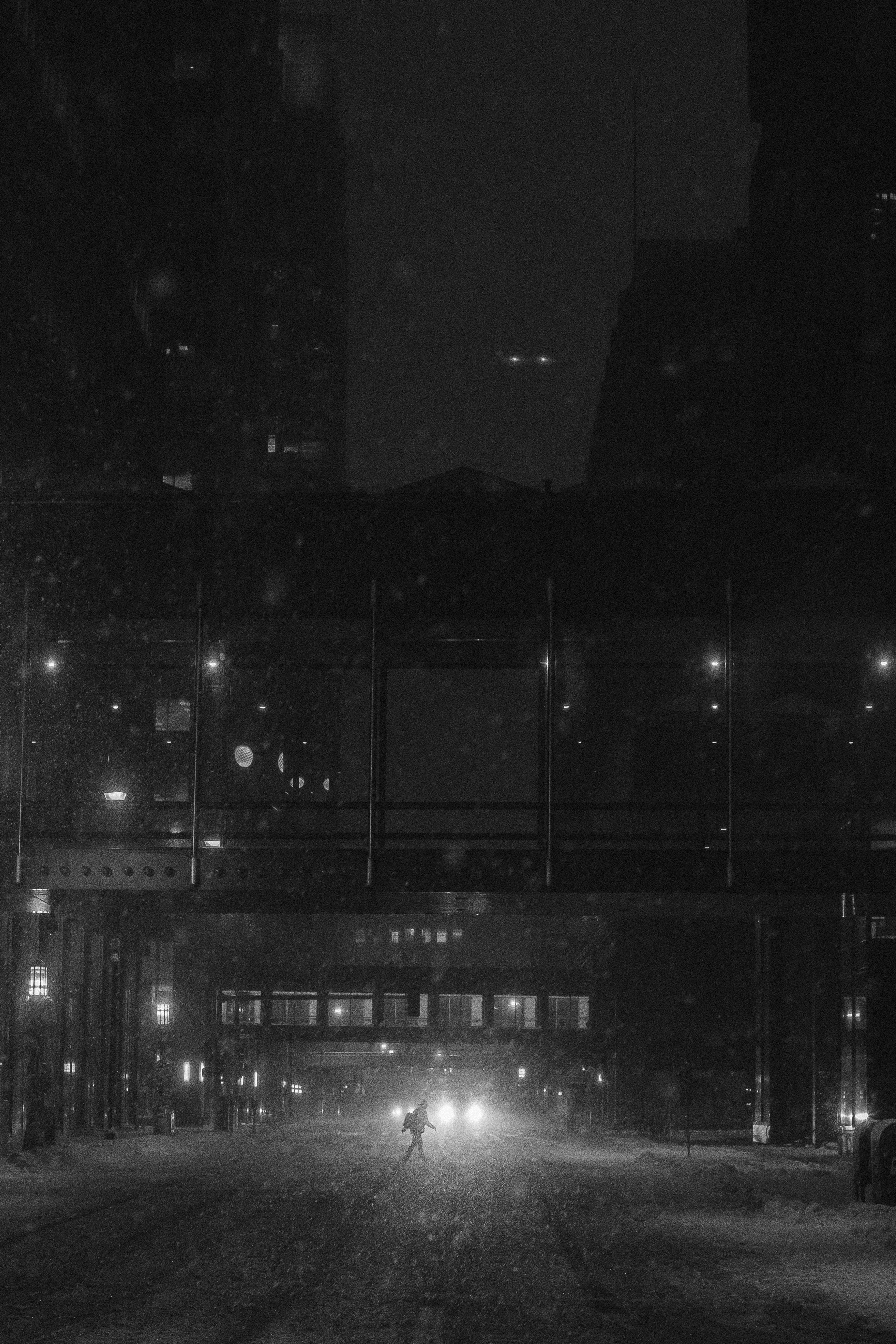 Free download wallpaper City, Silhouette, Bw, Mainly Cloudy, Overcast, Night, Chb on your PC desktop