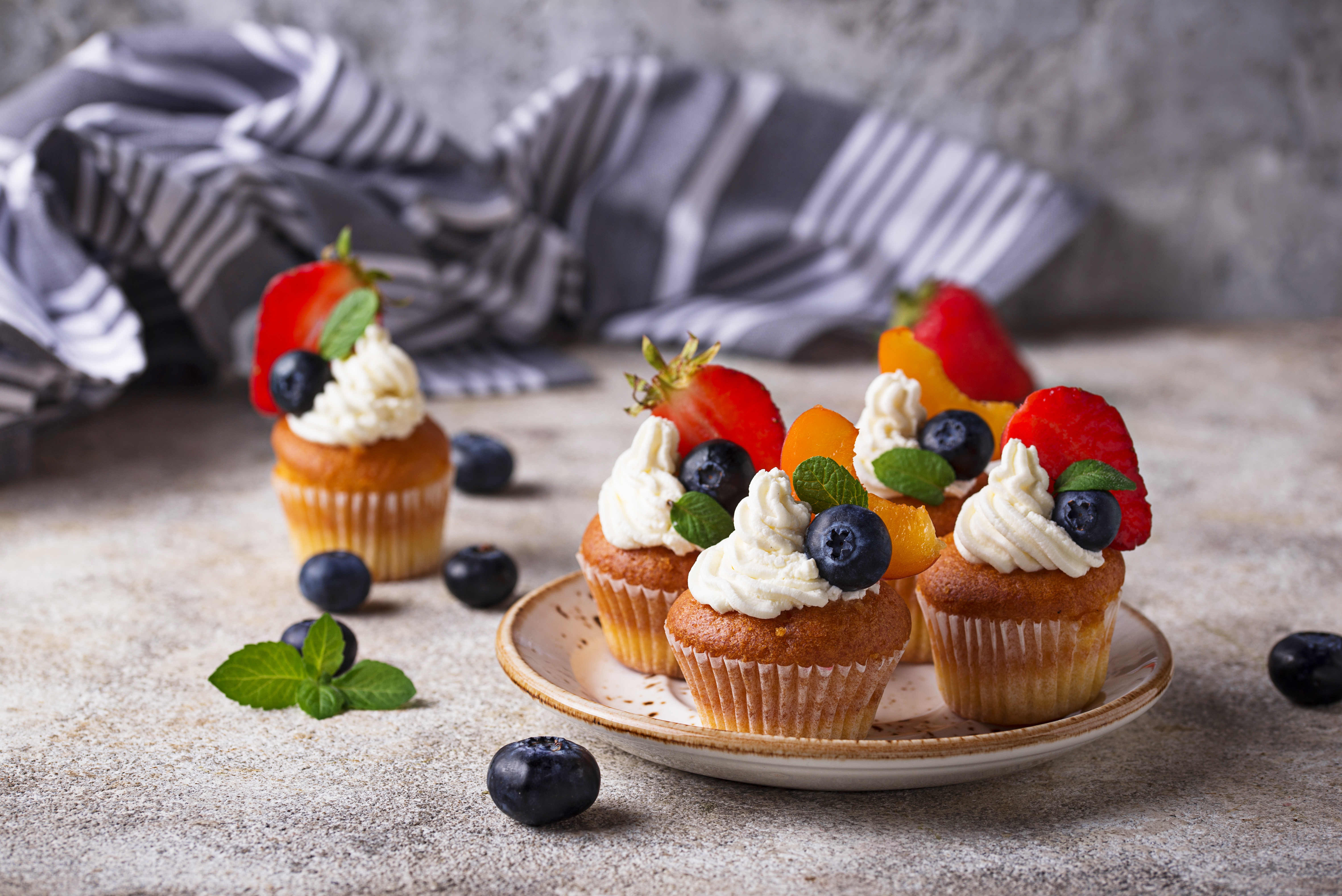 Download mobile wallpaper Food, Dessert, Blueberry, Cream, Berry, Cupcake for free.