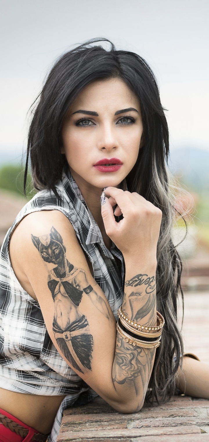 Download mobile wallpaper Tattoo, Brunette, Model, Women, Lipstick for free.