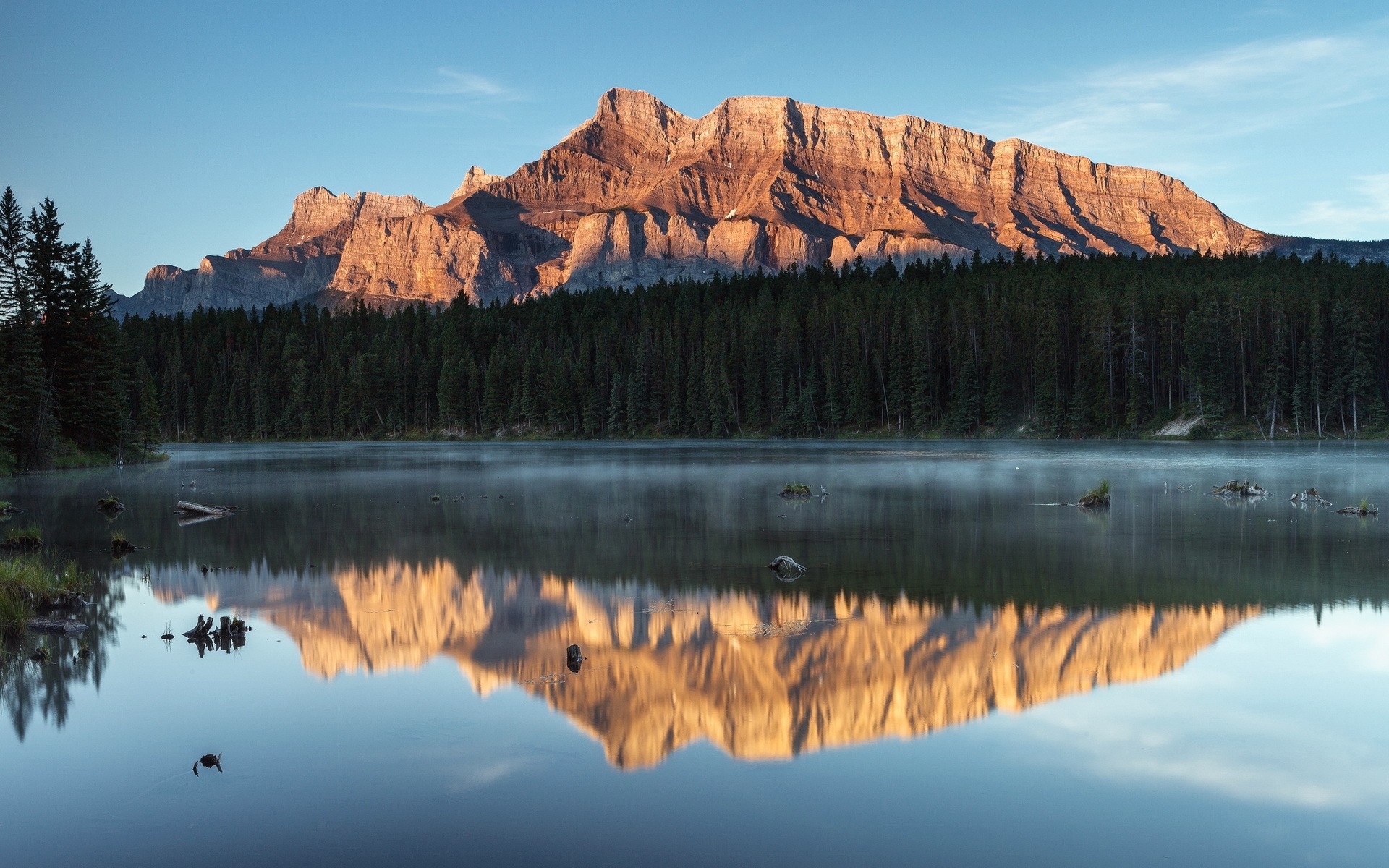 Descarga gratis la imagen Paisaje, Naturaleza, Montaña, Lago, Bosque, Tierra/naturaleza, Reflejo en el escritorio de tu PC