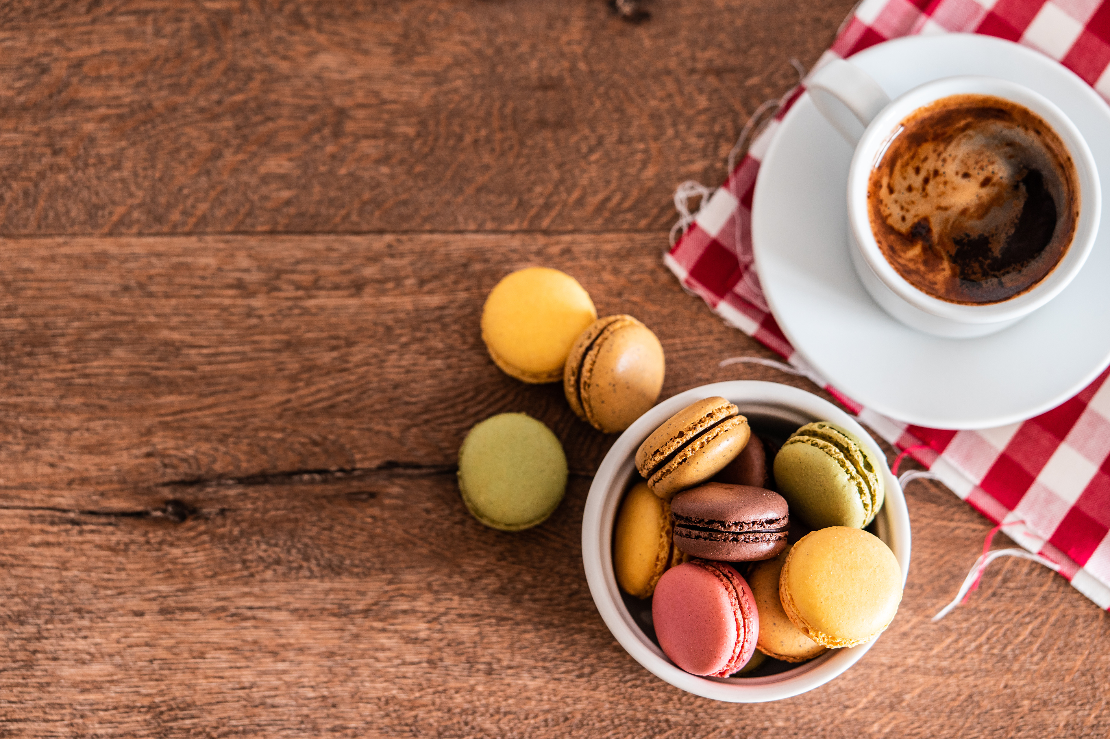 Free download wallpaper Food, Coffee, Sweets, Macaron on your PC desktop