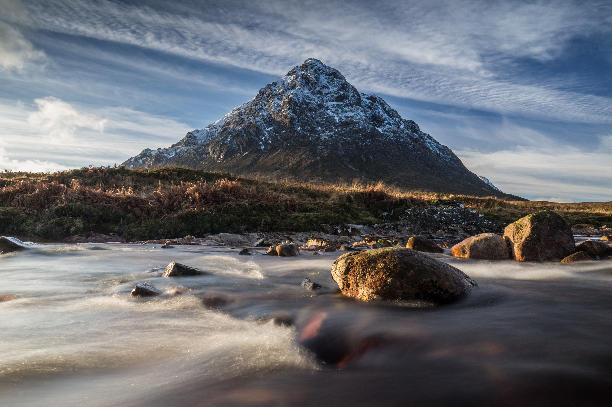 Handy-Wallpaper Landschaft, Natur, Gebirge, Strom, Berge, Erde/natur kostenlos herunterladen.