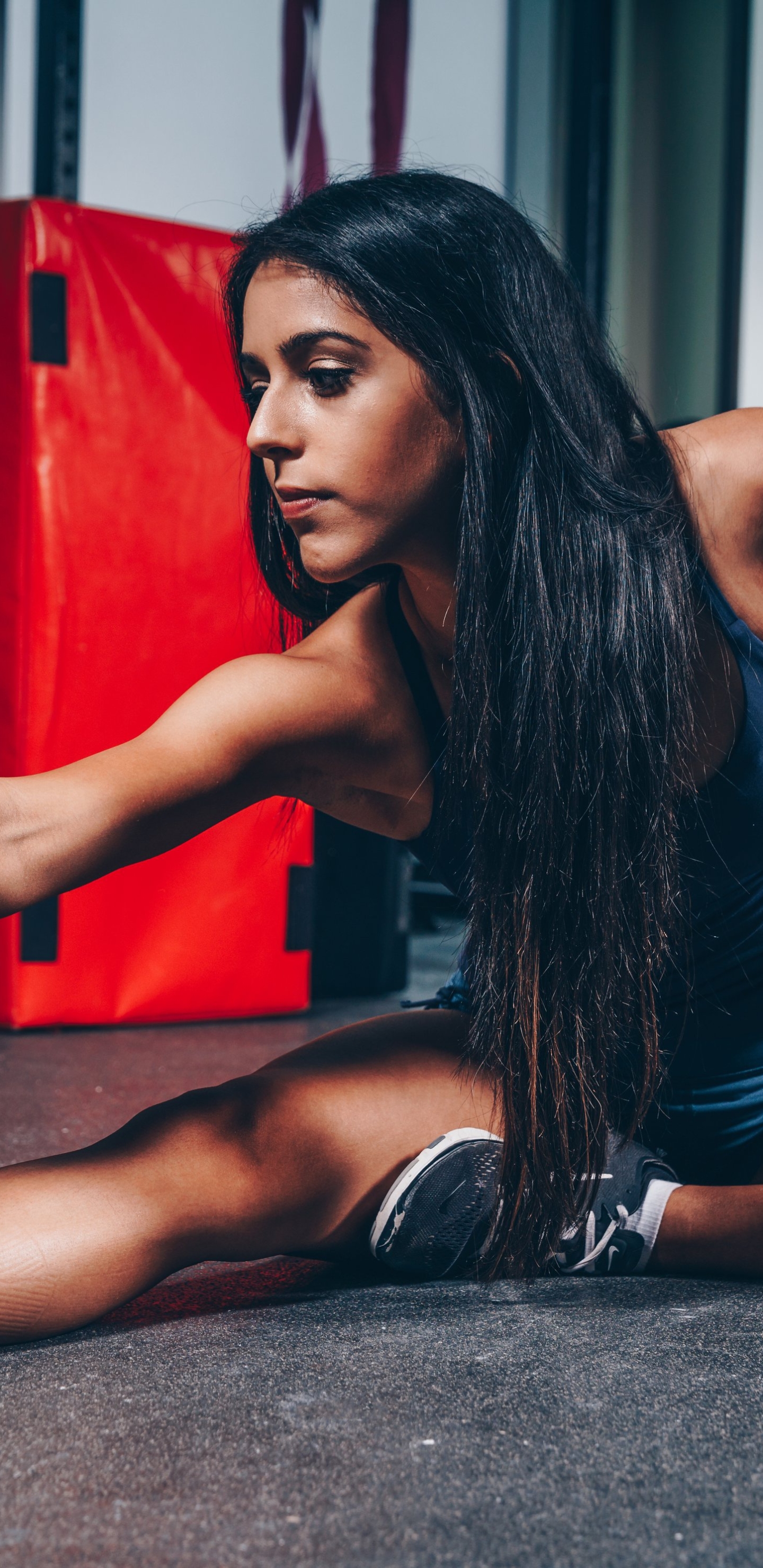 Download mobile wallpaper Sports, Fitness, Model, Black Hair, Long Hair for free.