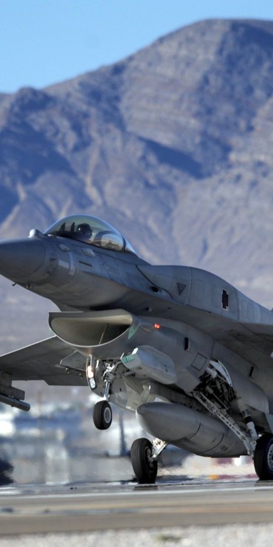 HDデスクトップ 壁紙: ジェット戦闘機, 航空機, 軍隊, ジェネラルダイナミクス F 16 ファイティングファルコン, 荒野, ジェット ...