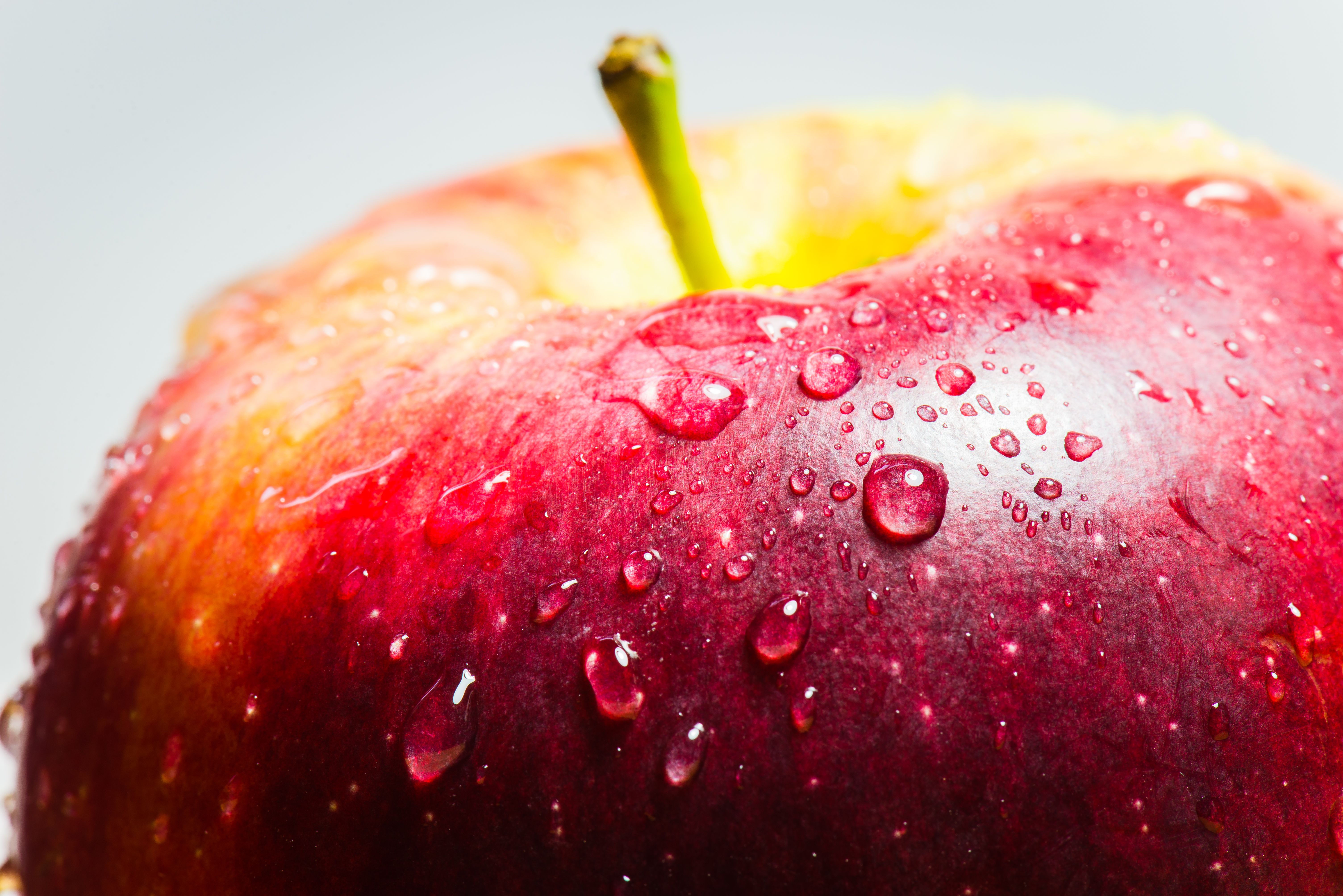 Free download wallpaper Fruits, Food, Apple, Fruit, Water Drop on your PC desktop