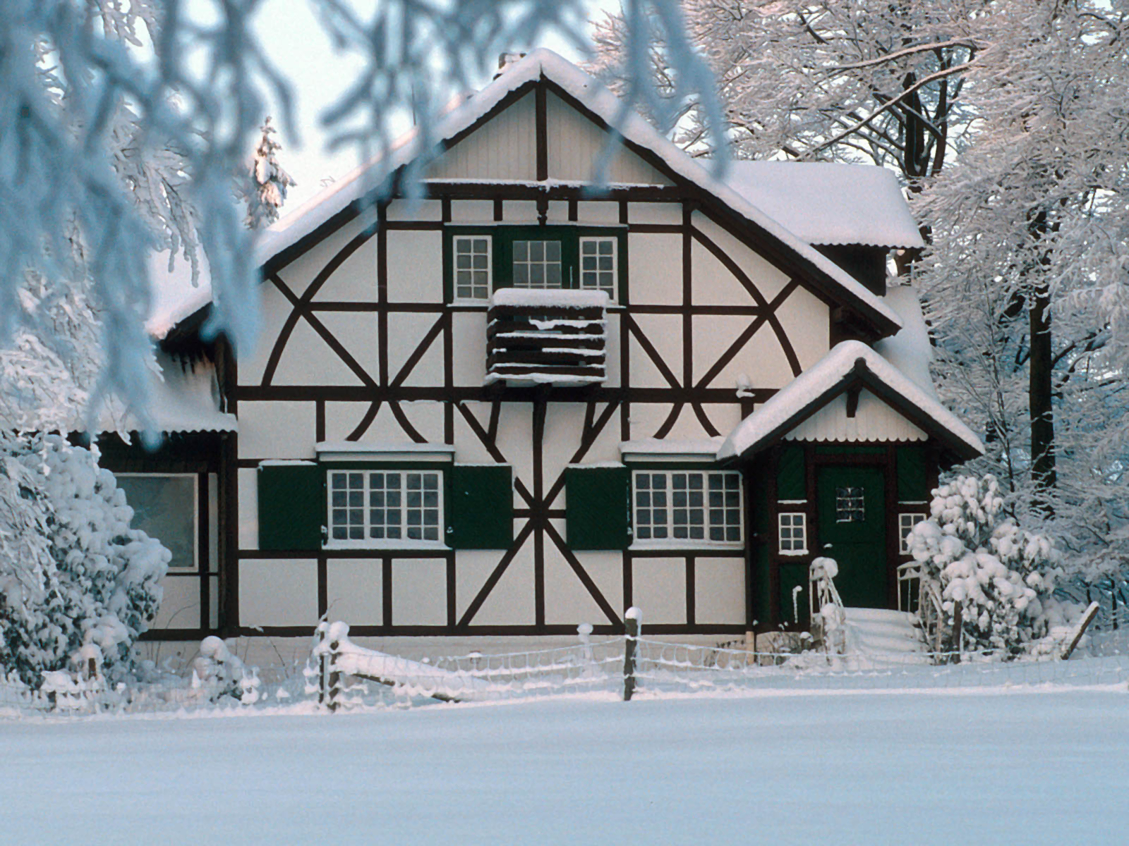 Download mobile wallpaper Winter, Snow, House, Man Made for free.